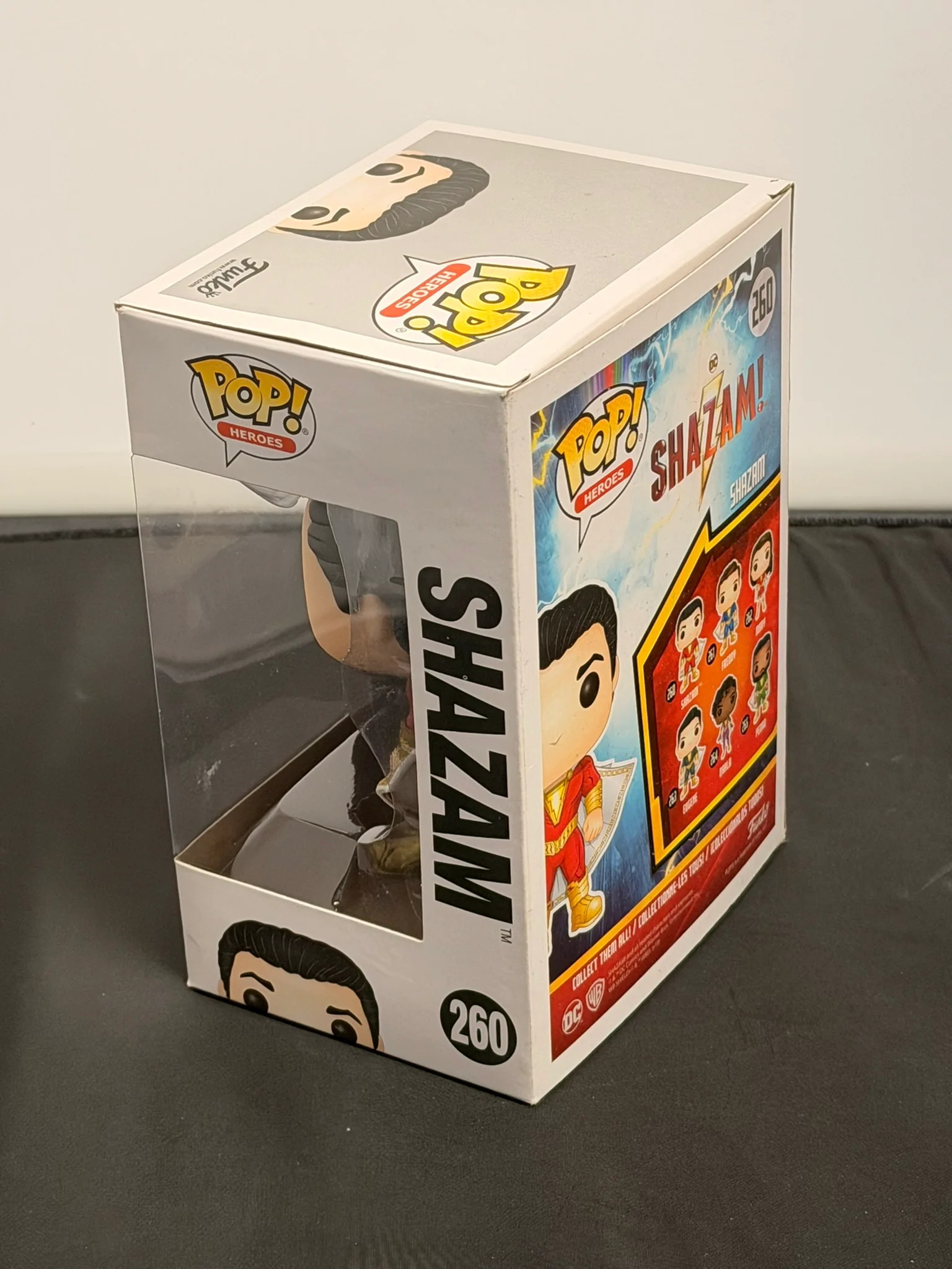 funko pop shazam 260 - Image 3