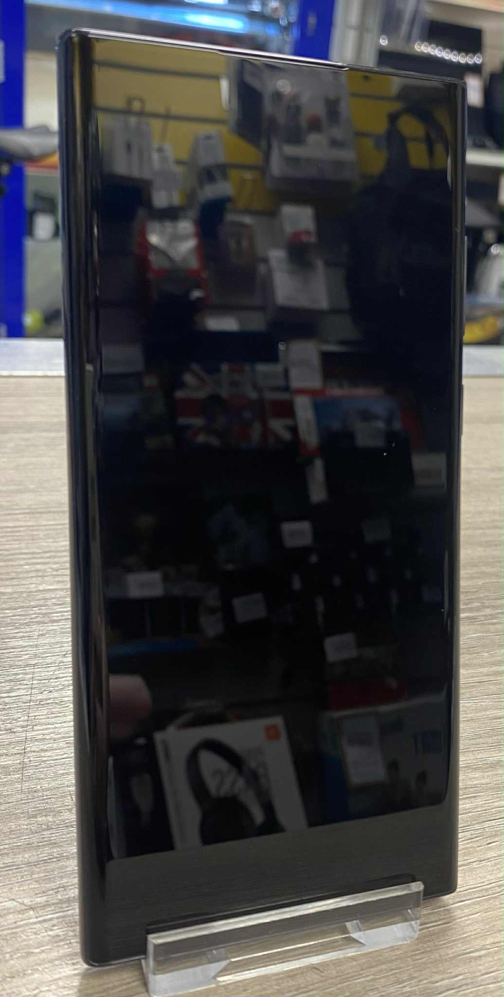 Galaxy S22 Ultra - 128GB - Image 2