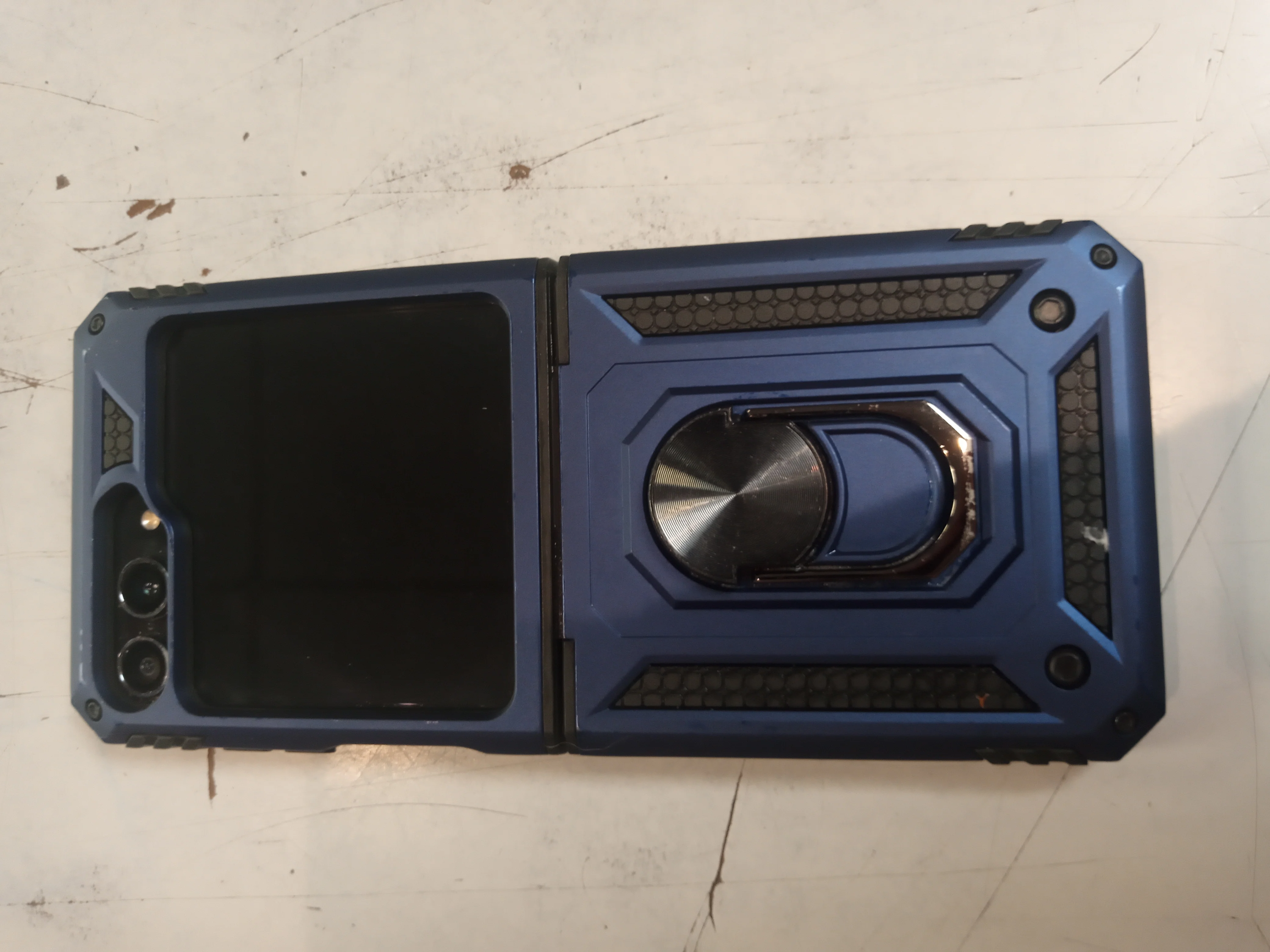 Galaxy Z Flip5 - Image 3