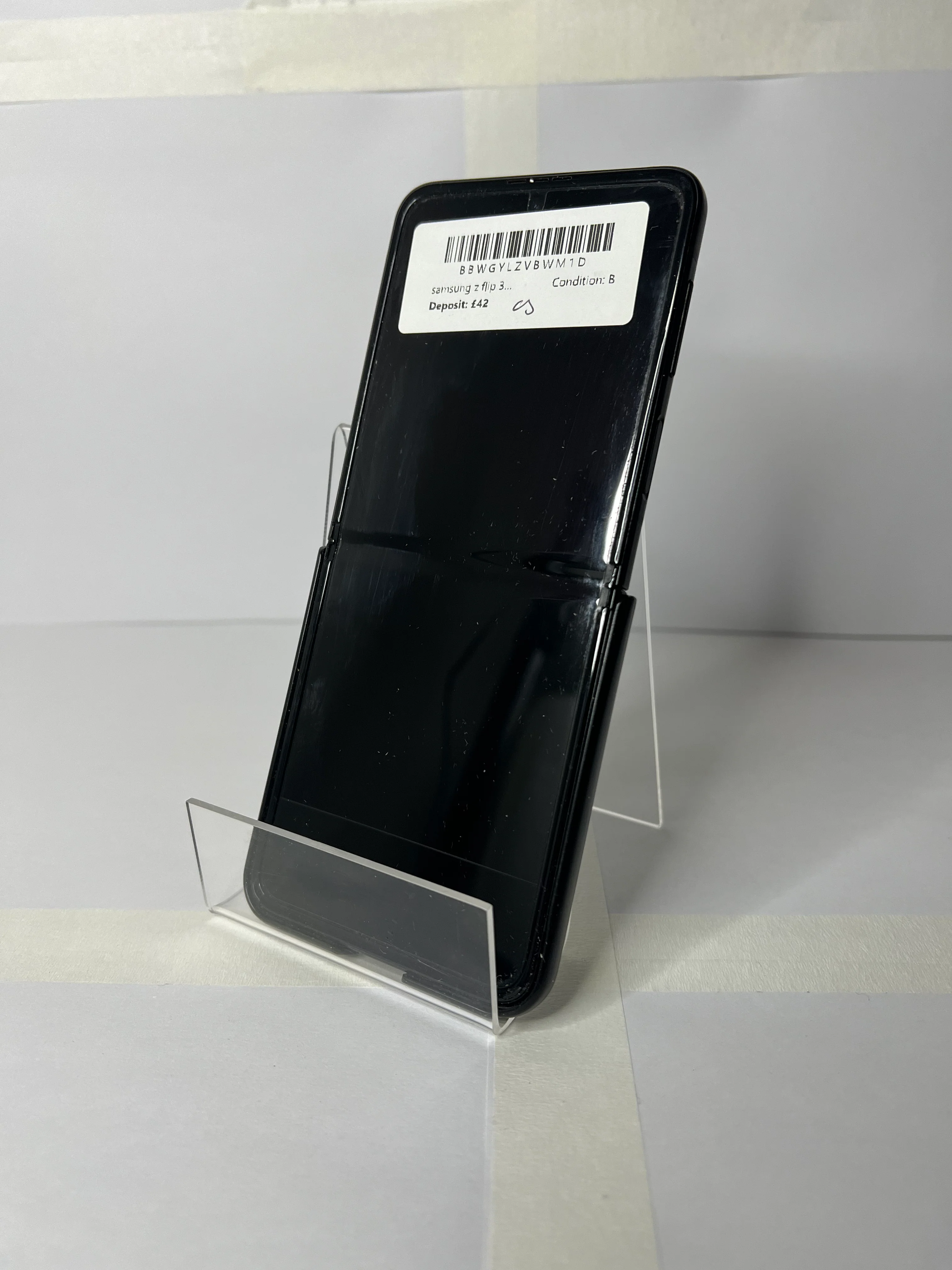 Galaxy ZFlip 3 Black 128GB Unlocked - Image 2