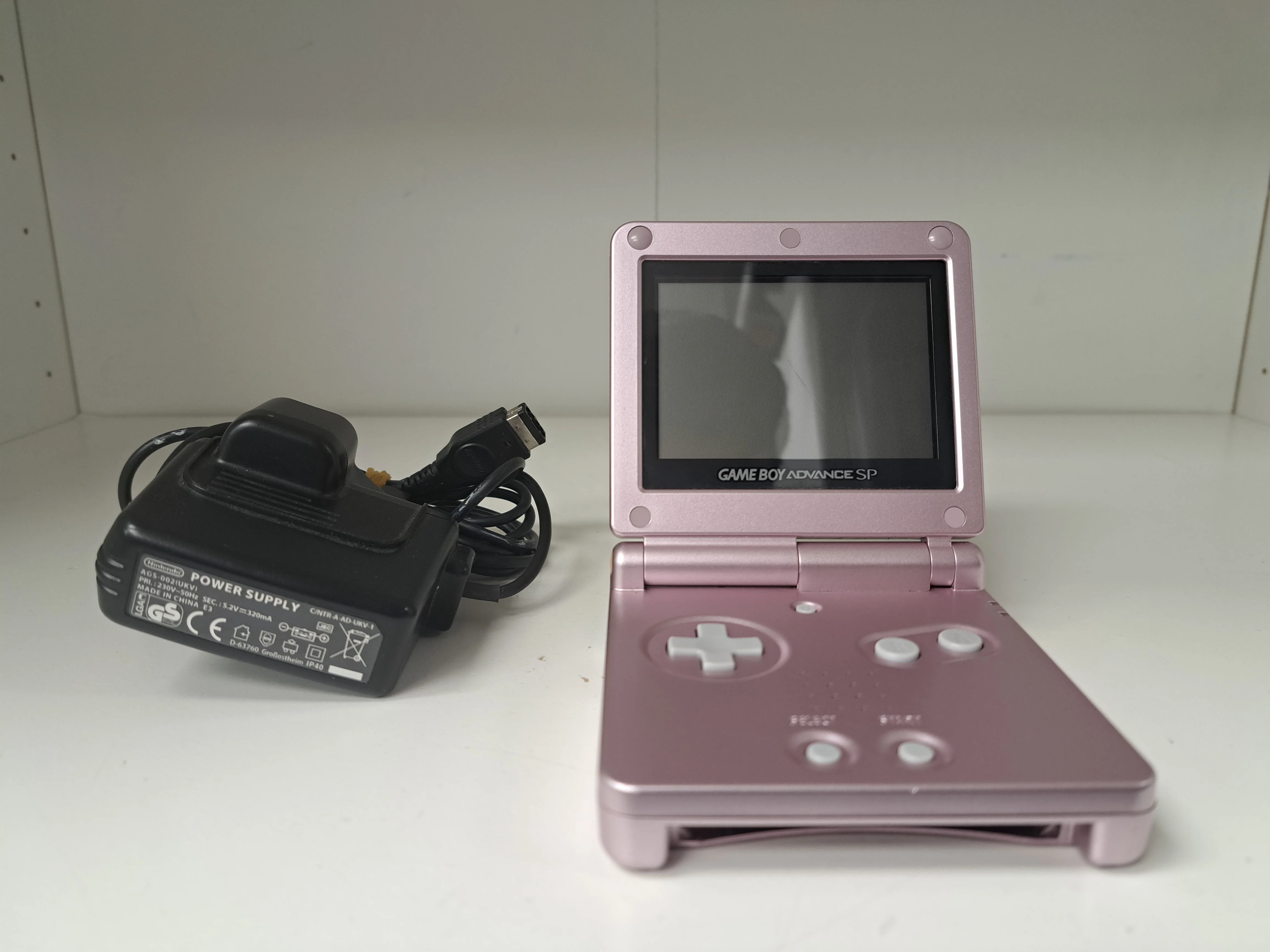 Gameboy Advance SP Pink - AGS-001 - Great Yarmouth - Image 3