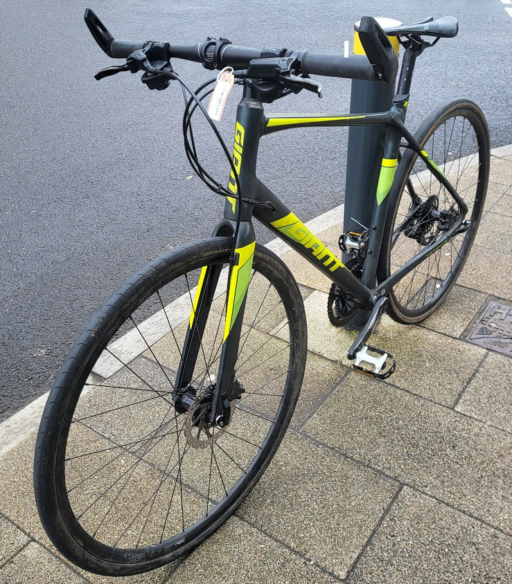 Giant Fastroad Hybrid 2018 - 16 Gears - 27.5" wheels - 20" Frame (Green/Yellow) - Image 2