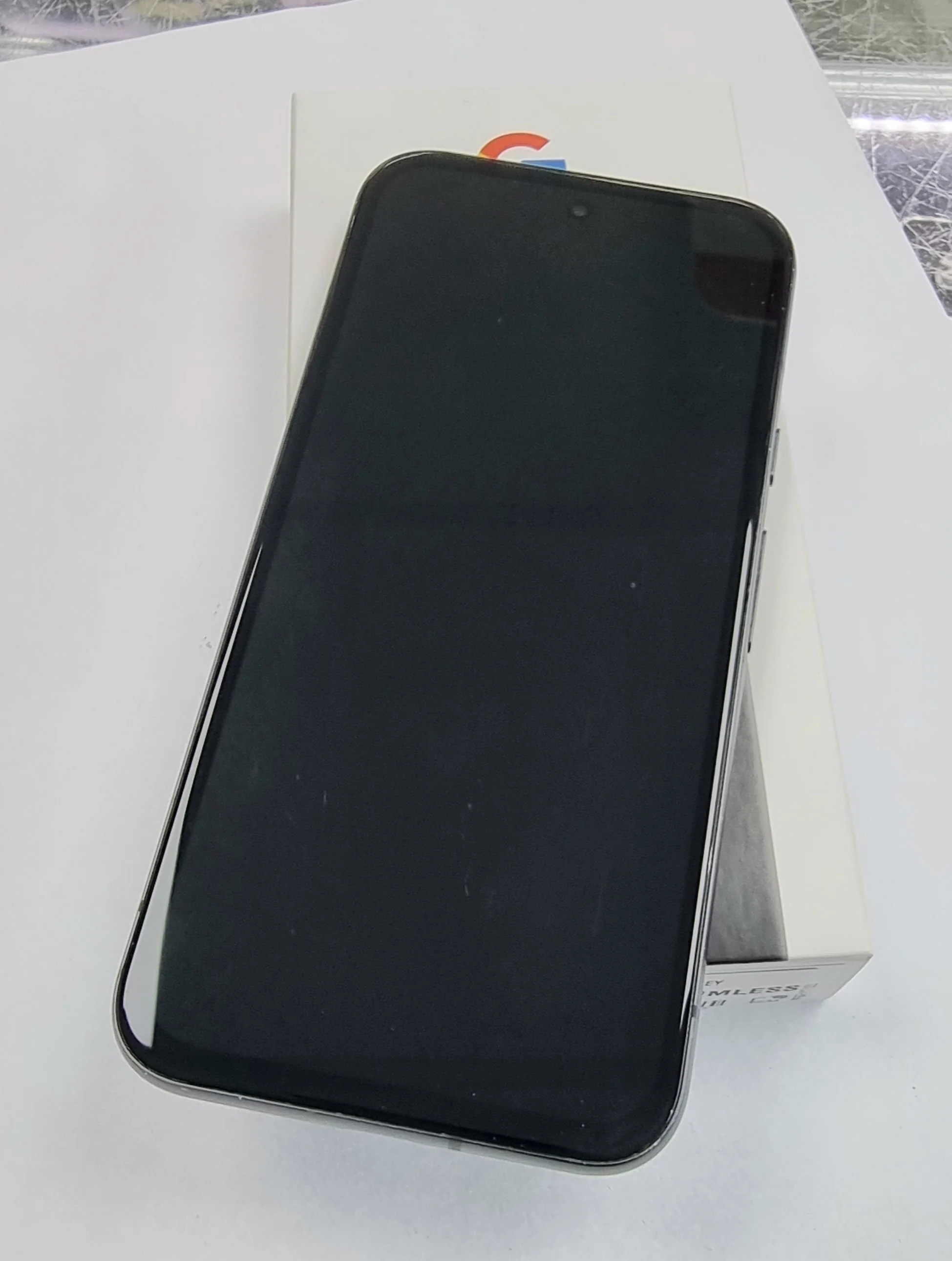 Google Pixel 8a 128 GB Unlocked Black Good Condition - Image 4