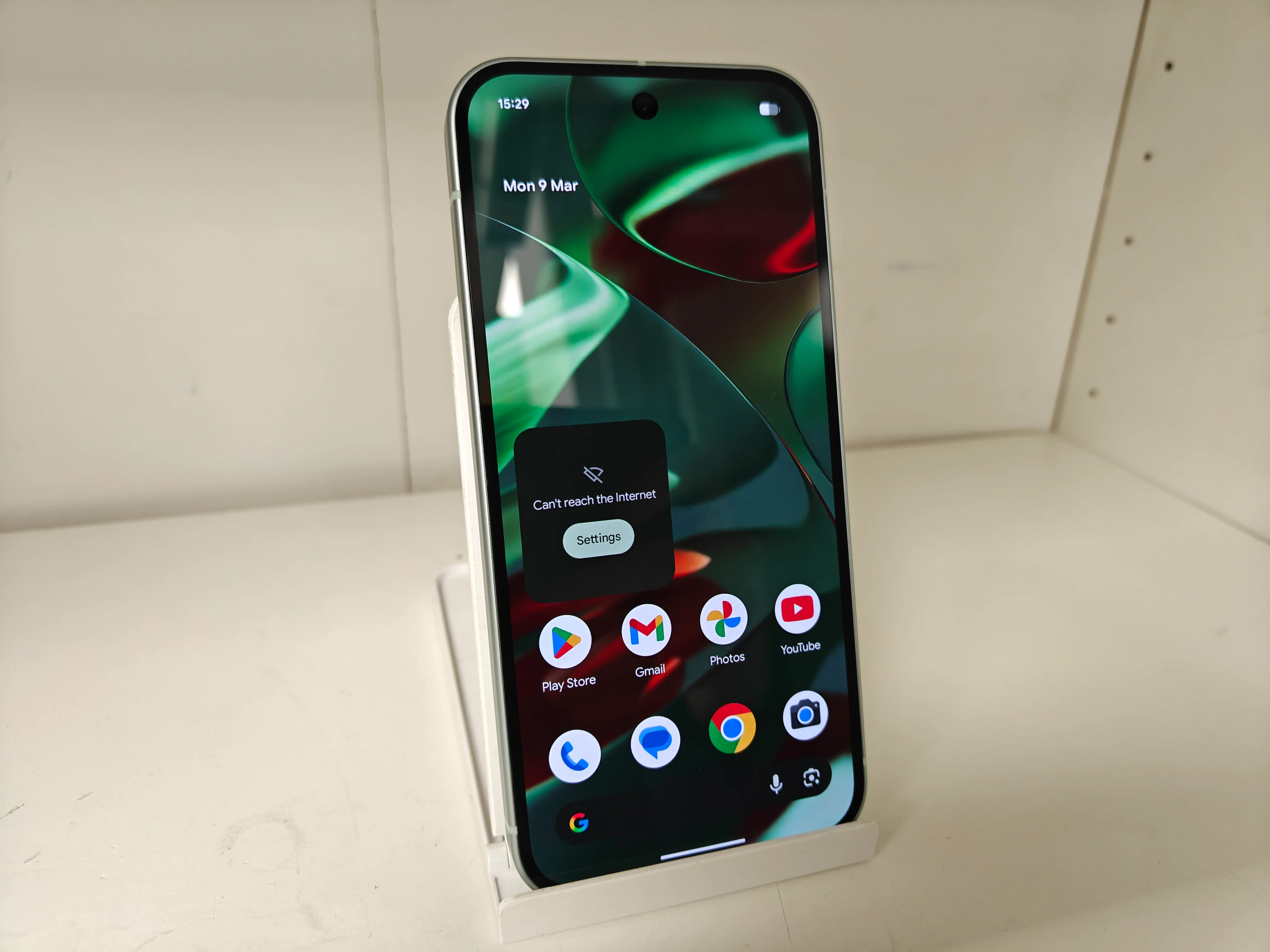 Google Pixel 9 - Wintergreen - Great Yarmouth - Image 3