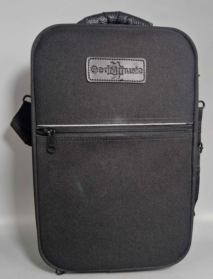 Grassi CL200 Master Series Clarinet, 17 Keys with case and loads of extras - Image 4