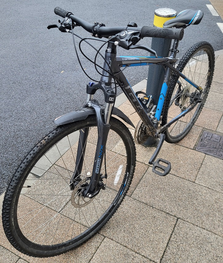 GT Transeo 4.0 hybrid bike - 24 Gears - 20" Frome (M) - 27.5" Frame -  front suspension - Image 2