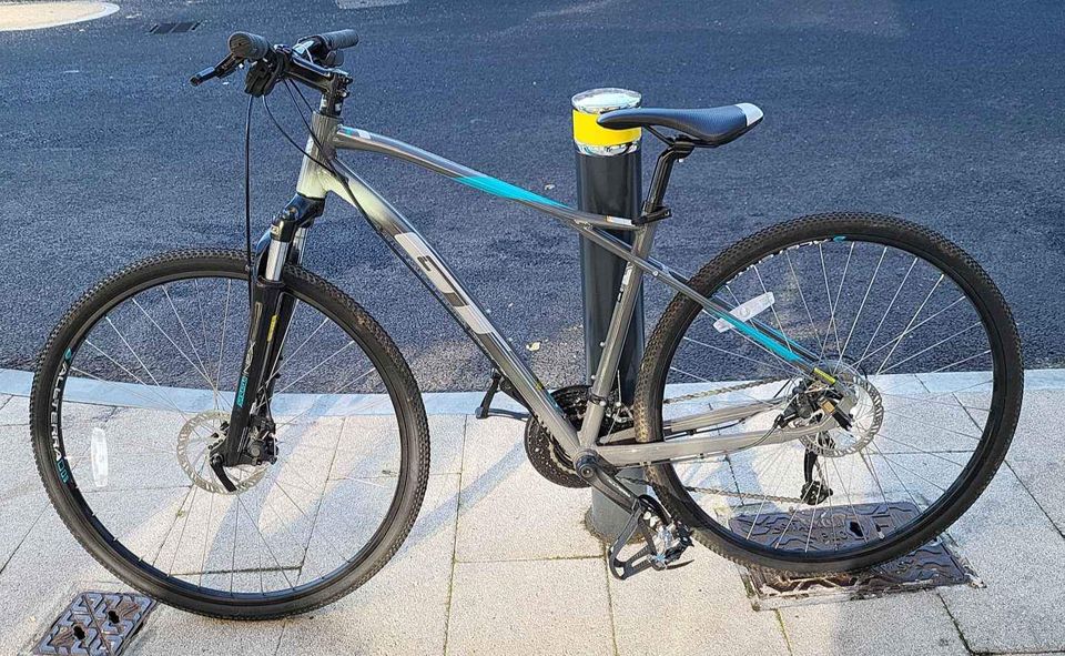 GT Transeo Comp Hybrid Bike (M Frame 18.5") 27.5" Wheels - 21 Gears - Image 4