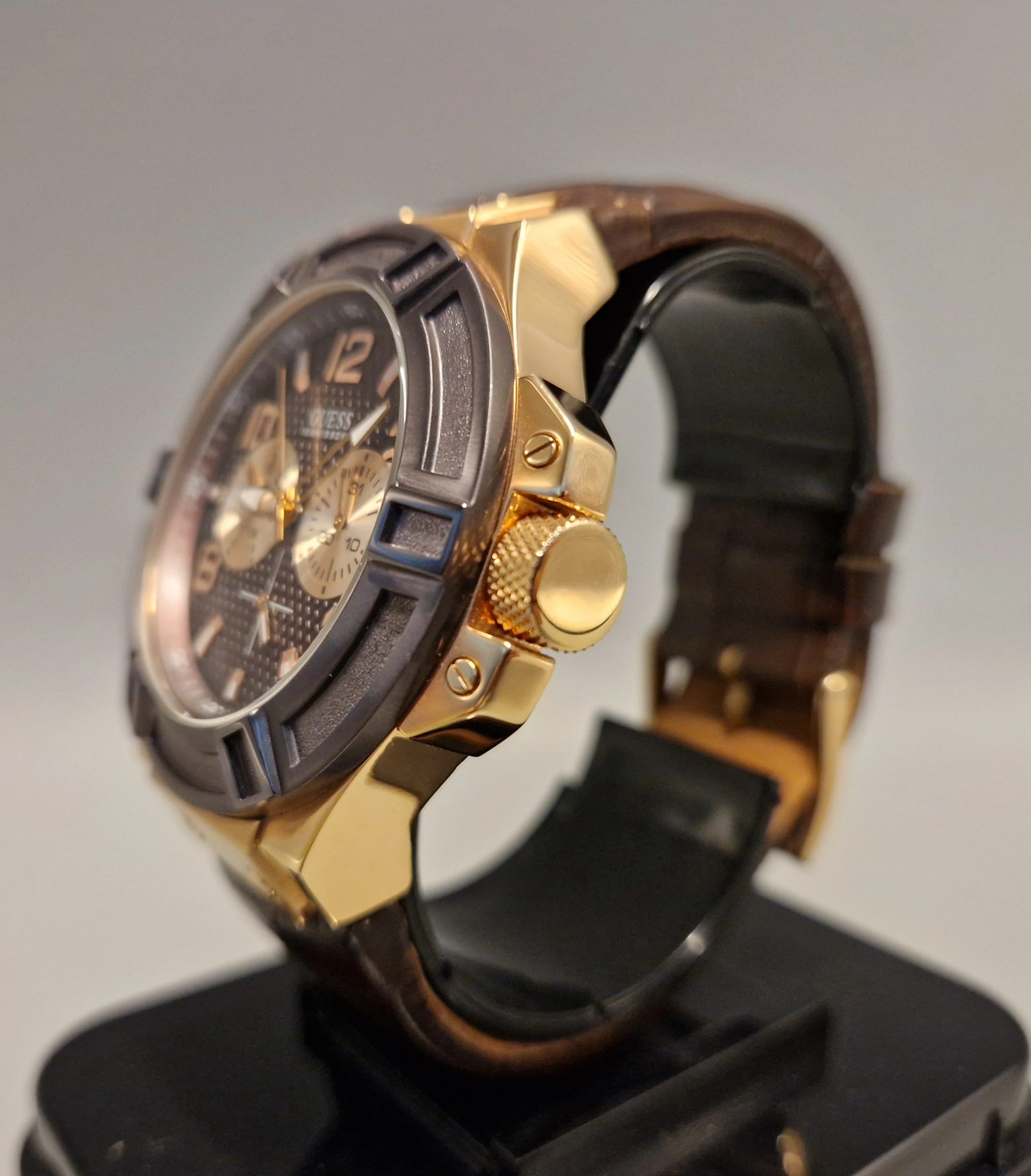 Guess U0040G3 Brown Strap Watch Unboxed - Image 2