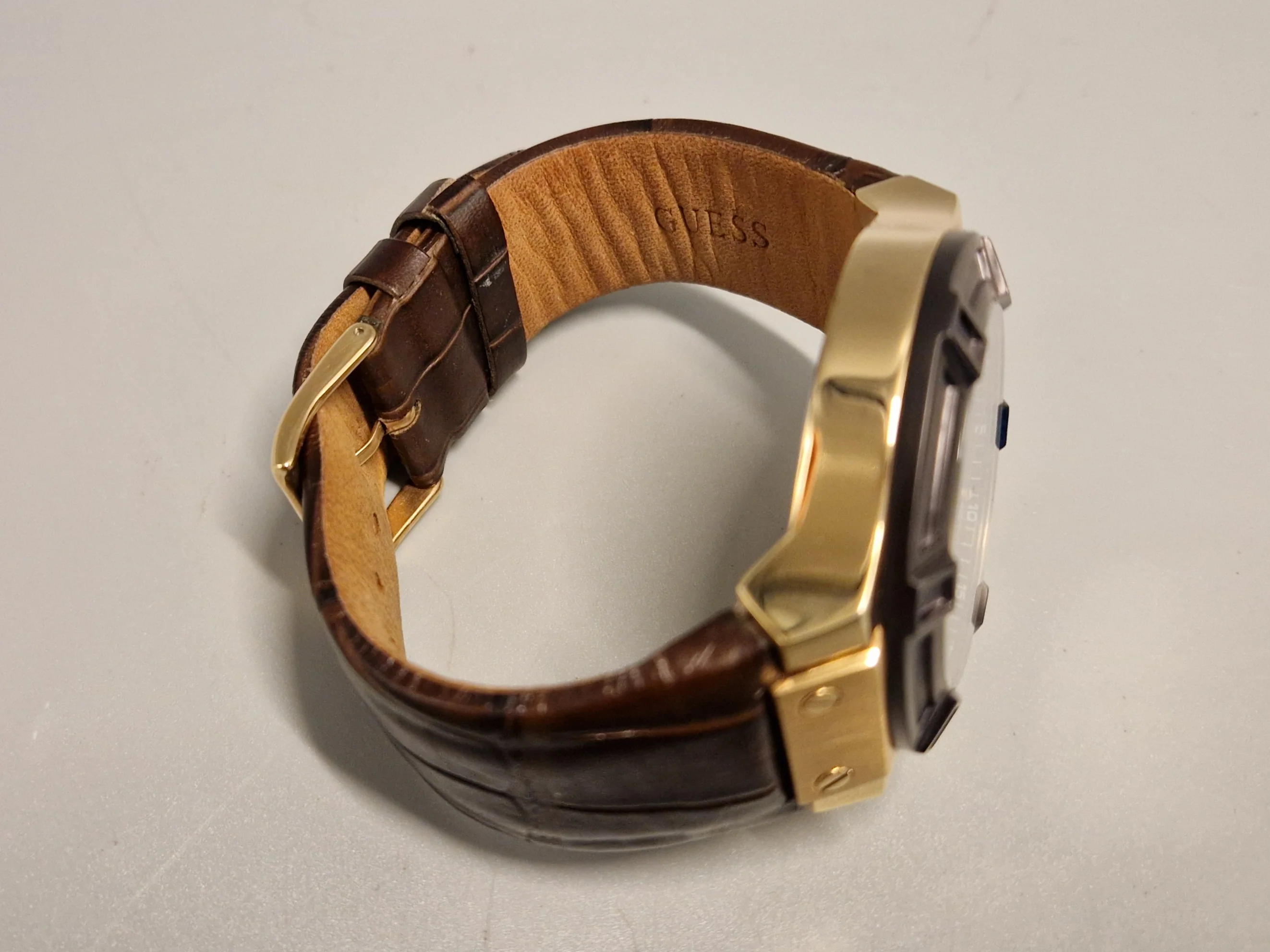 Guess U0040G3 Brown Strap Watch Unboxed - Image 4