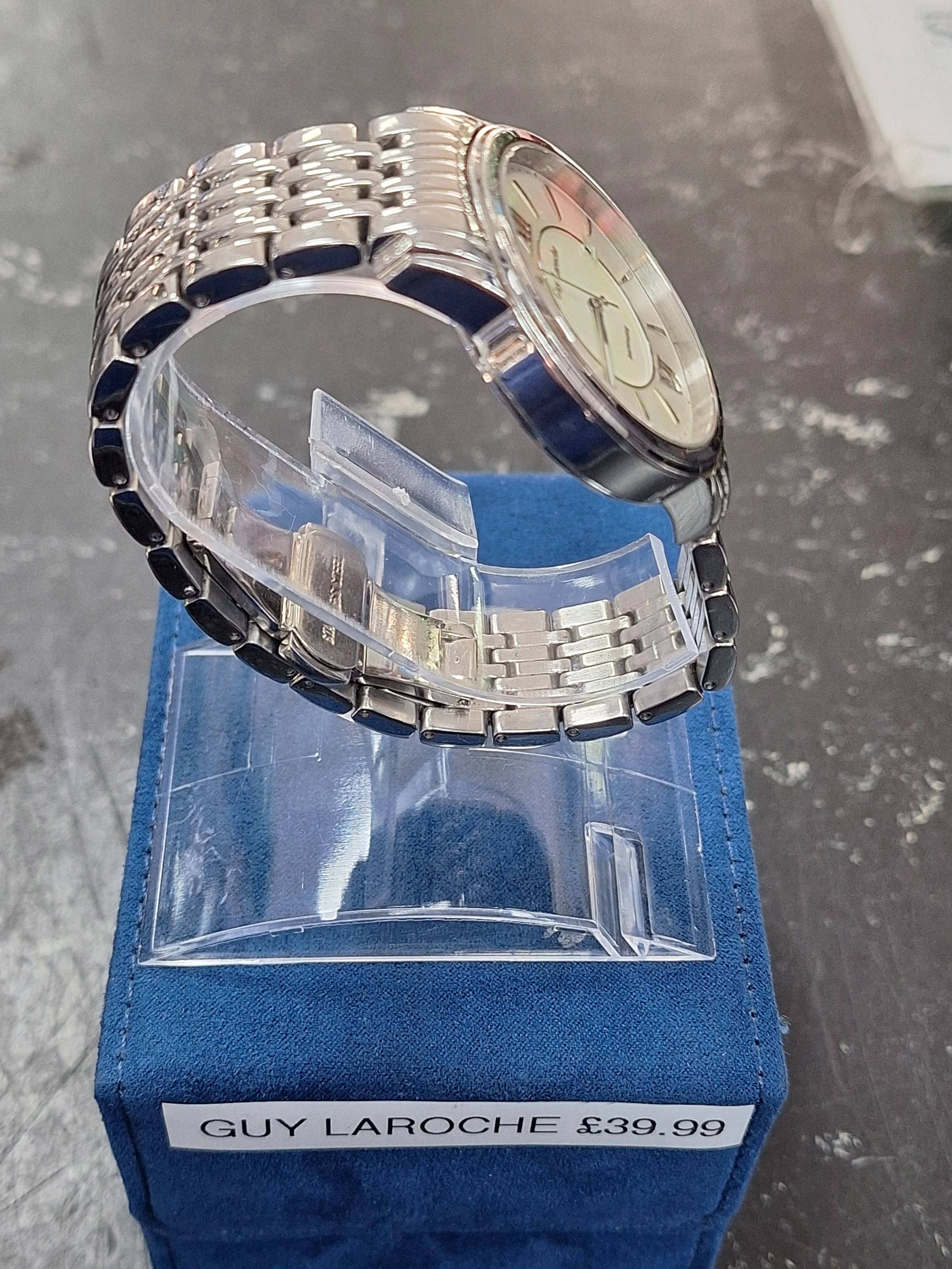 guy laroche sapphire - Image 3