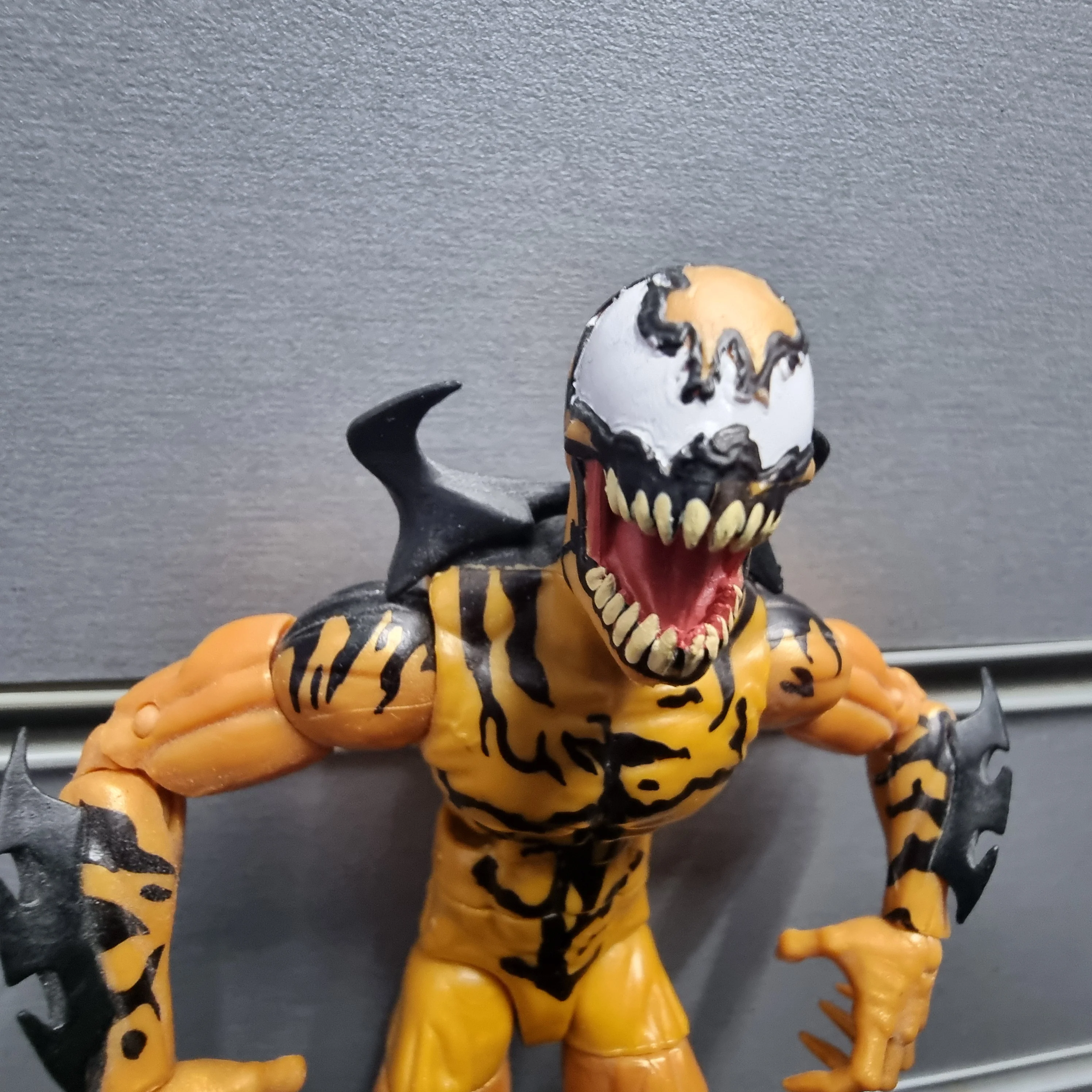 Hasbro Marvel Legends Phage Venom Pool Wave Action Figure - Image 2