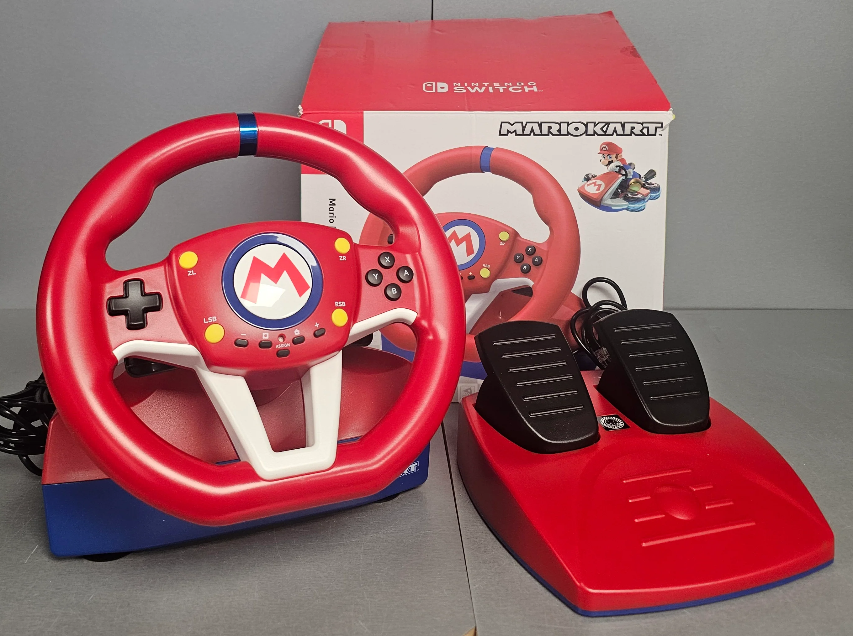 HORI Mario Kart Racing Wheel Pro for Nintendo Switch **Collection Only** - Image 3