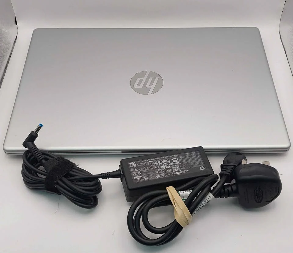 HP 14-em0002ne RYZEN 5 7530U 8GB RAM 512GB SSD 15" Screen windows 11 grey unboxed - Image 2