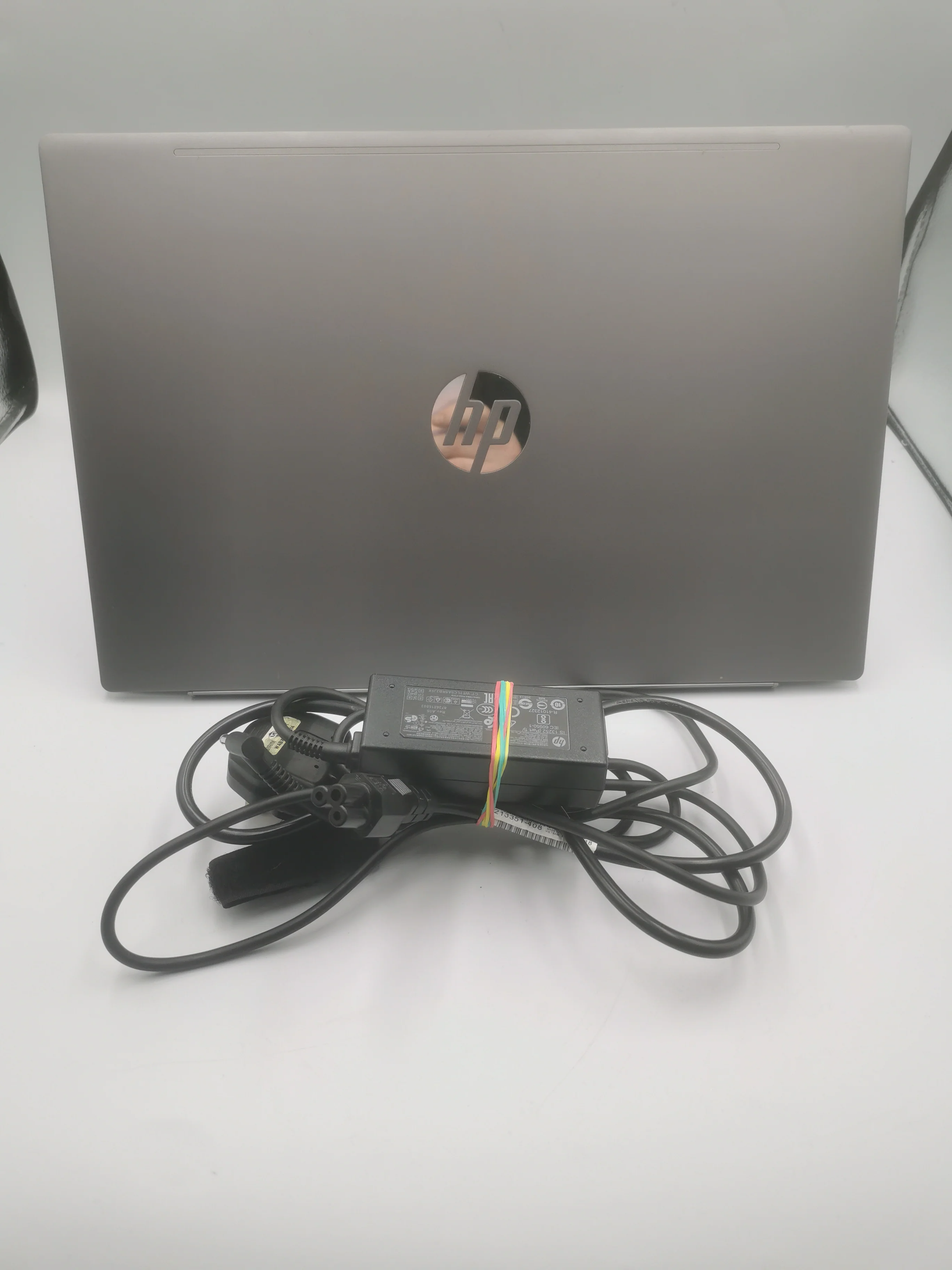 HP 15-CW0505SA/Ryzen 3 2300U/4GB Ram/128GB SSD/15"/W10 - Image 2