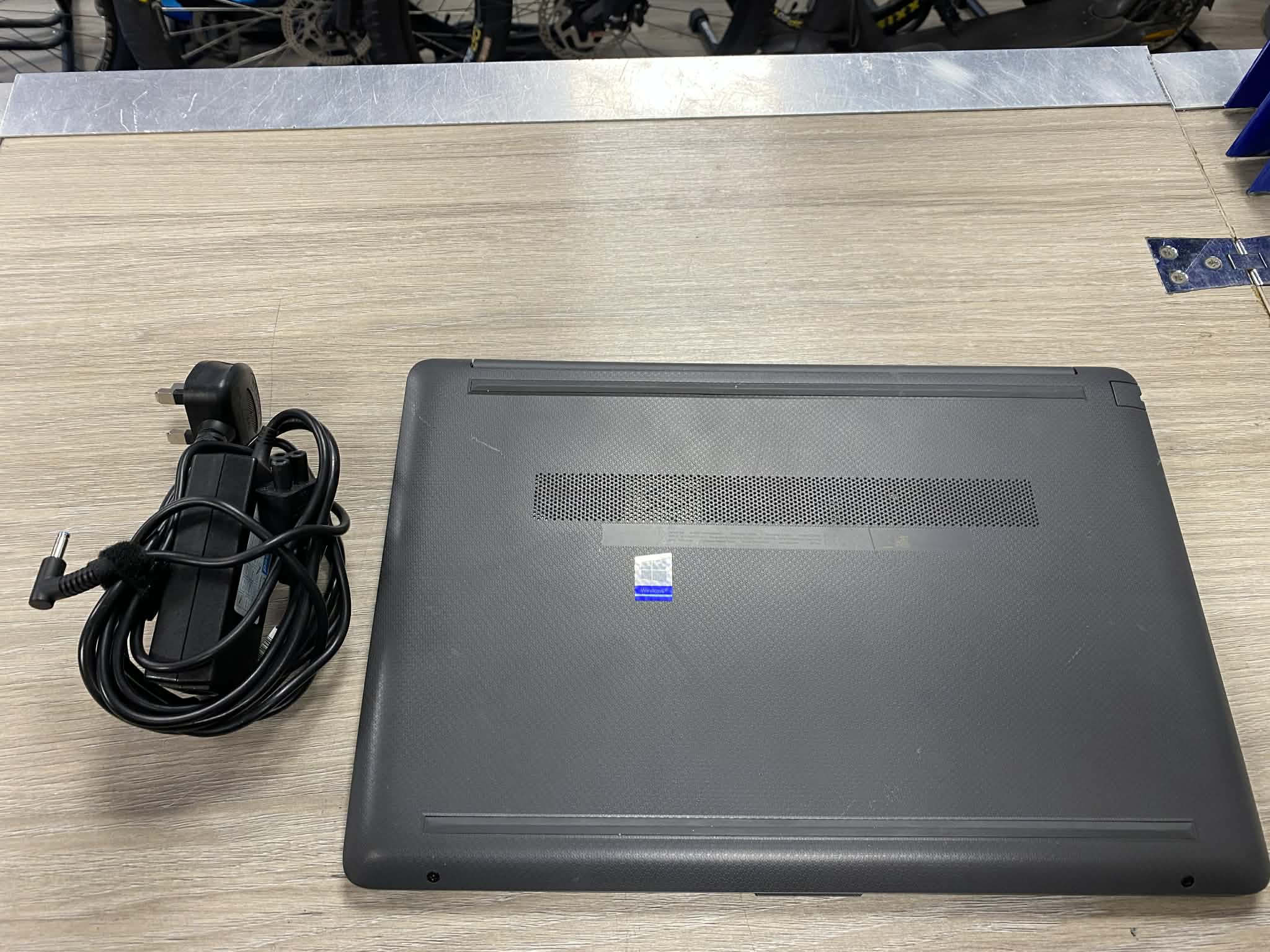 HP 250 G8 - Image 3