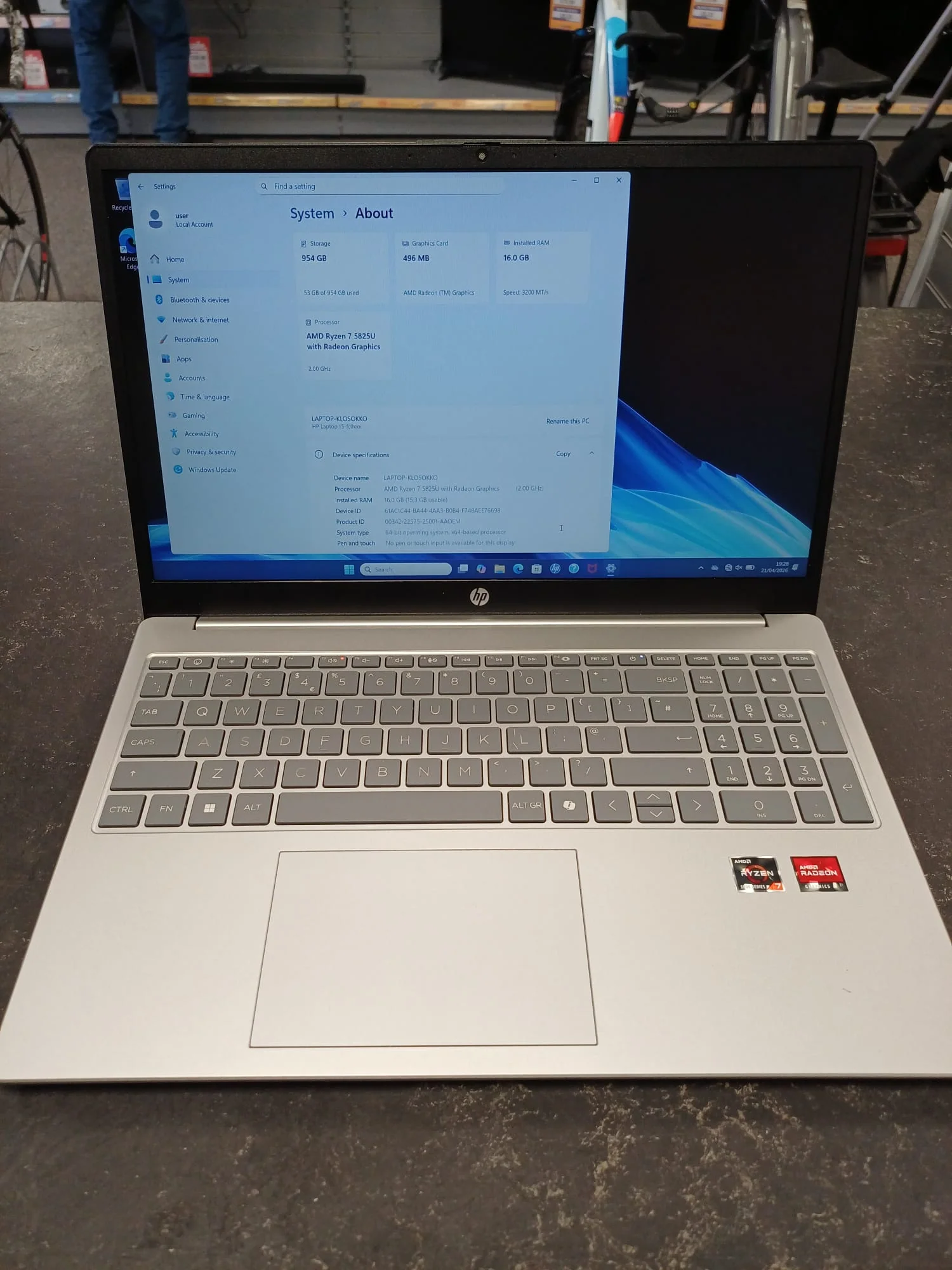 HP Laptop 15 - Image 3