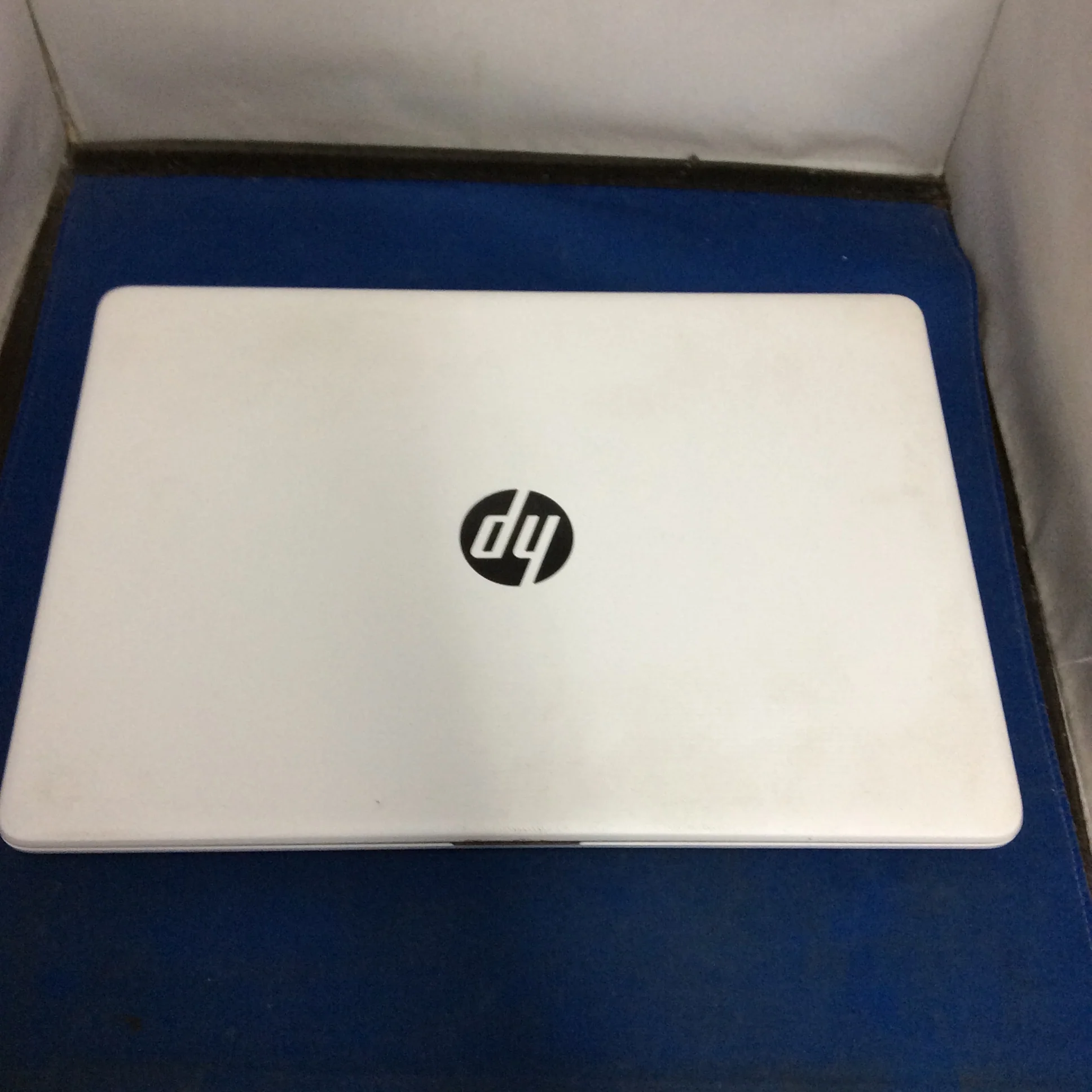 HP Laptop - Image 3