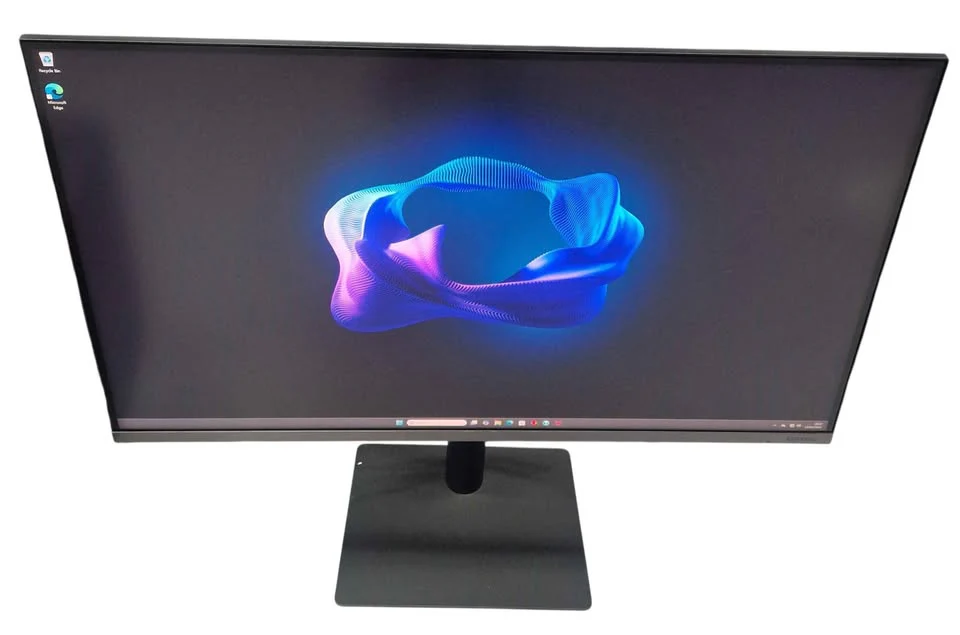 HP Victus 15L Gaming PC Ryzen 5 5600G RTX 3050 8GB 16GB RAM 512GB SSD with Samsung F32TU870VR 32" 4K UHD LED Monitor - Image 2