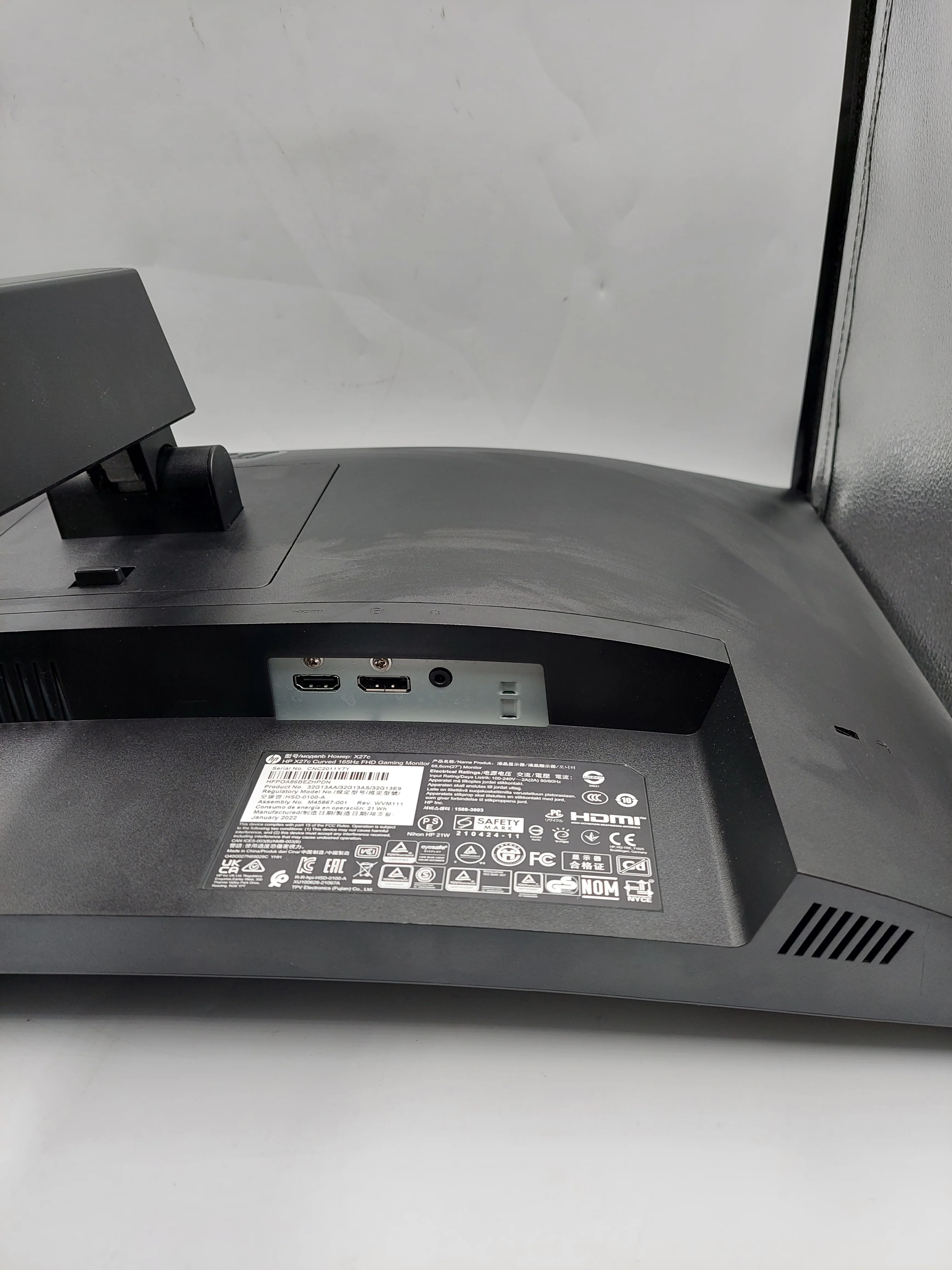 HP X27C 27" Curved FHD 165Hz IPS FreeSync Gaming LED Monitor - Image 3