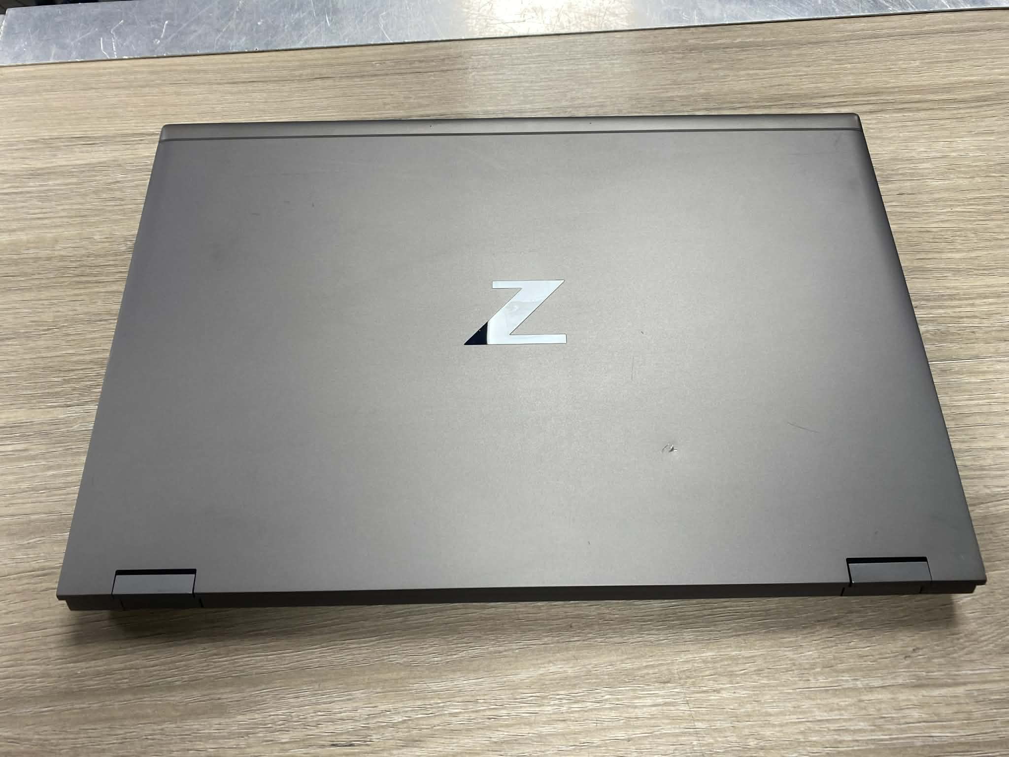 HP ZBook Fury i7 - Image 3