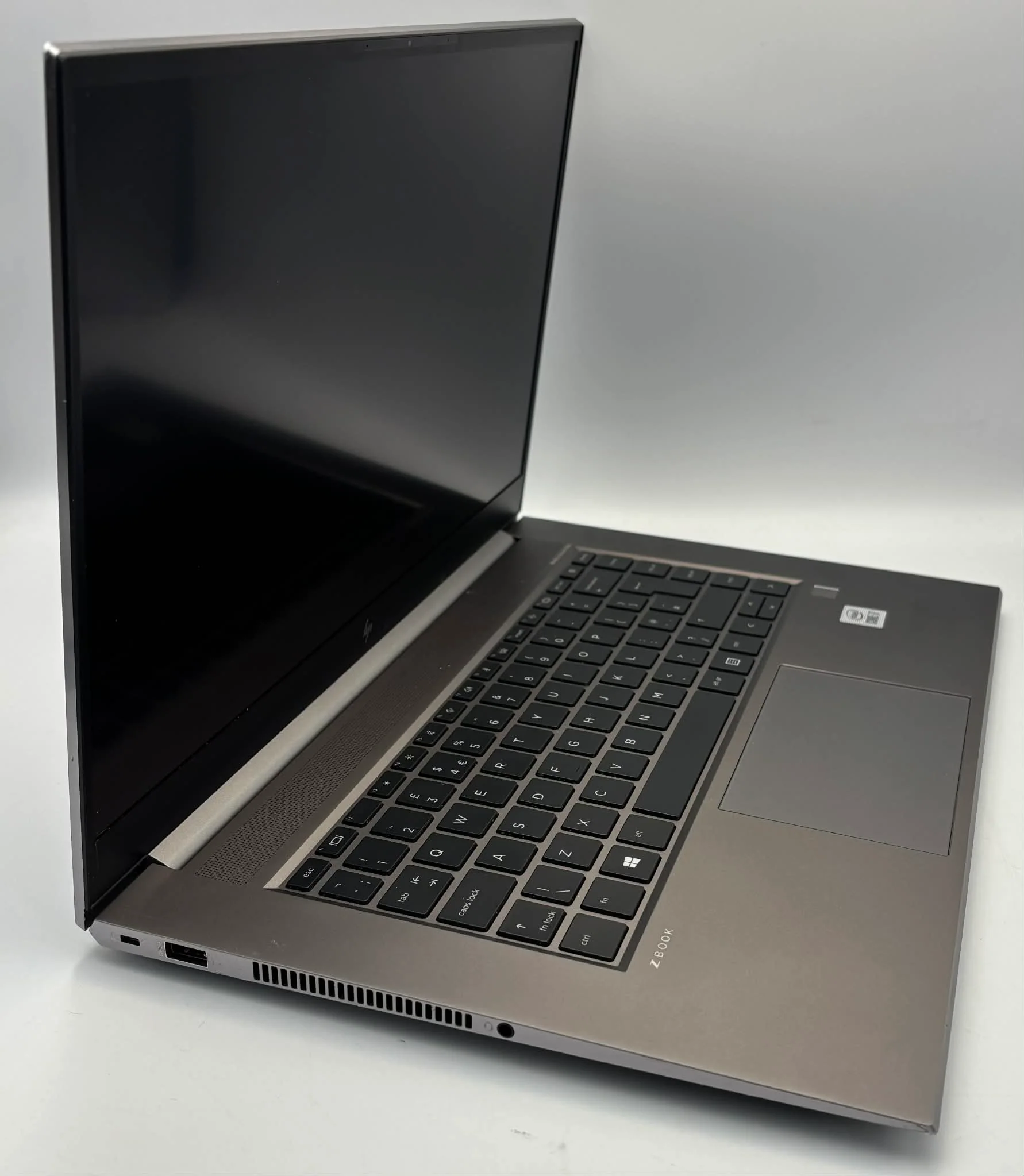 HP ZBook Studio G7 - i7-10750H - 16GB RAM - 512GB SSD - Quadro T1000 - 15" - Windows 11 - Image 3