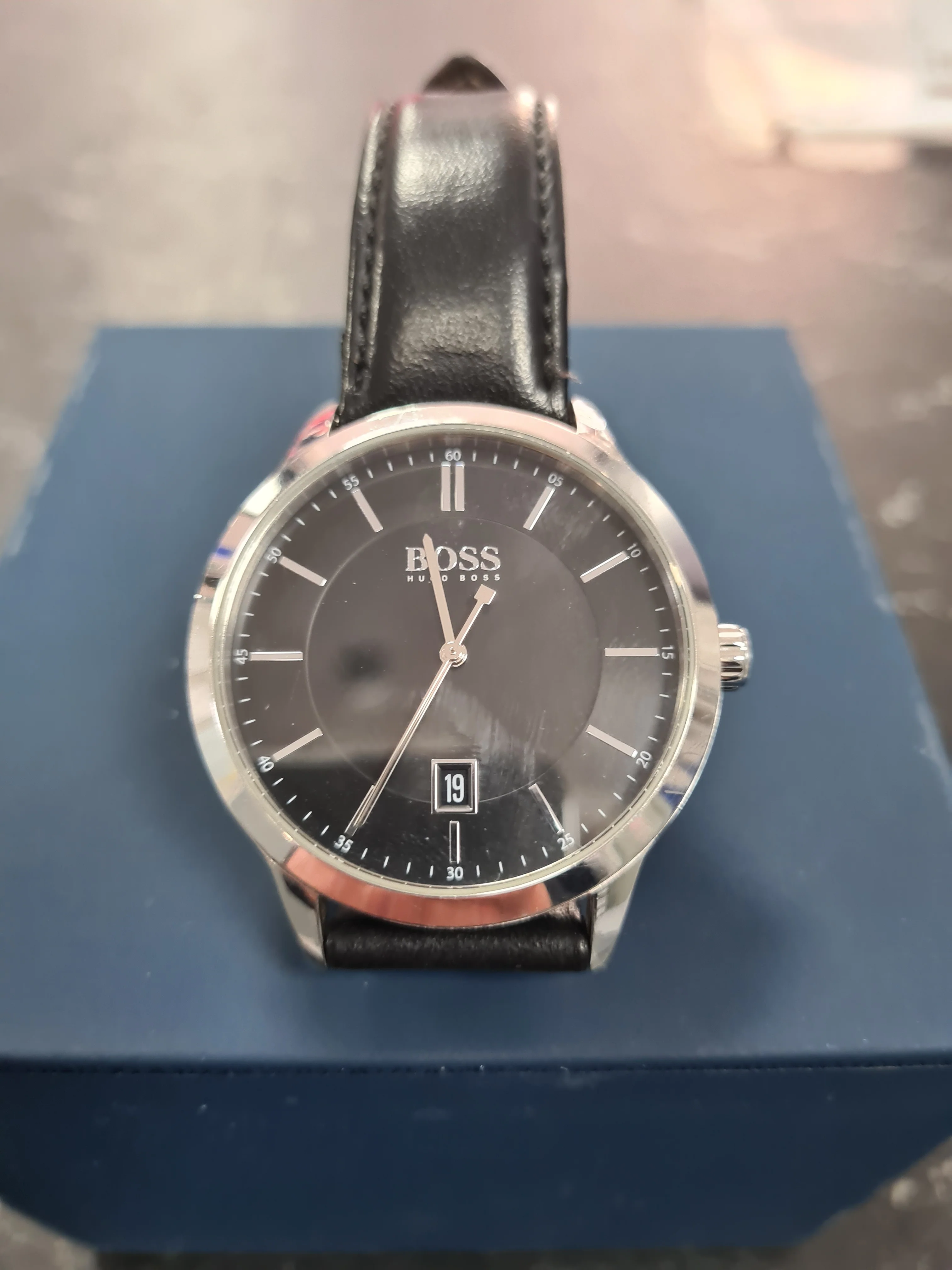 Hugo Boss Black Leather Principle men's Dress Watch With Black Dial And Quartz Movement - Image 4