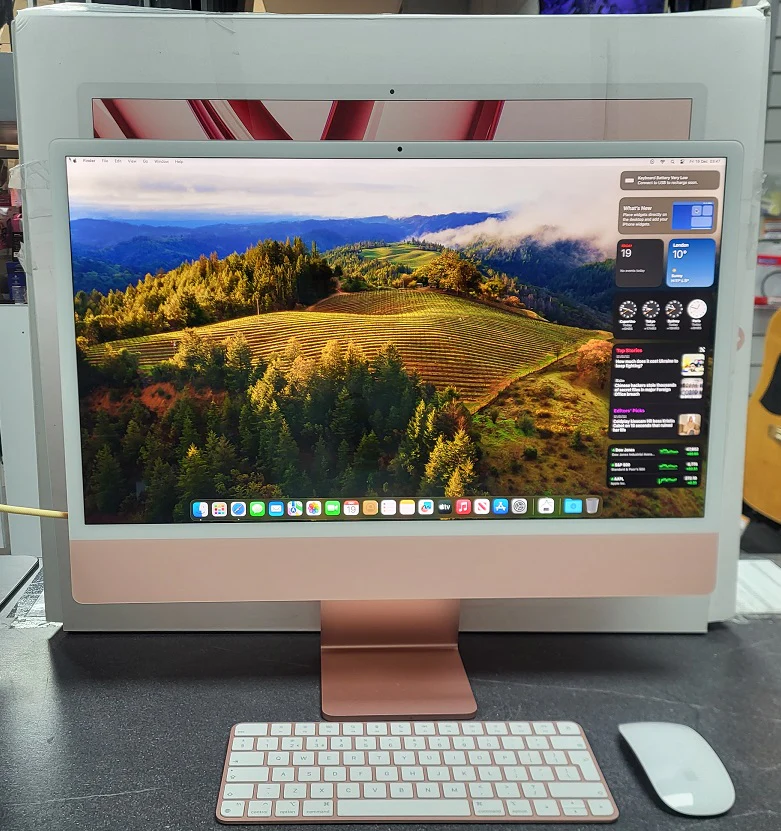 iMac 15,4 - M3 (8-CPU 8-GPU) - 8GB Ram - 256GB SSD - 24" 4.5K - Pink - Boxed - Image 3