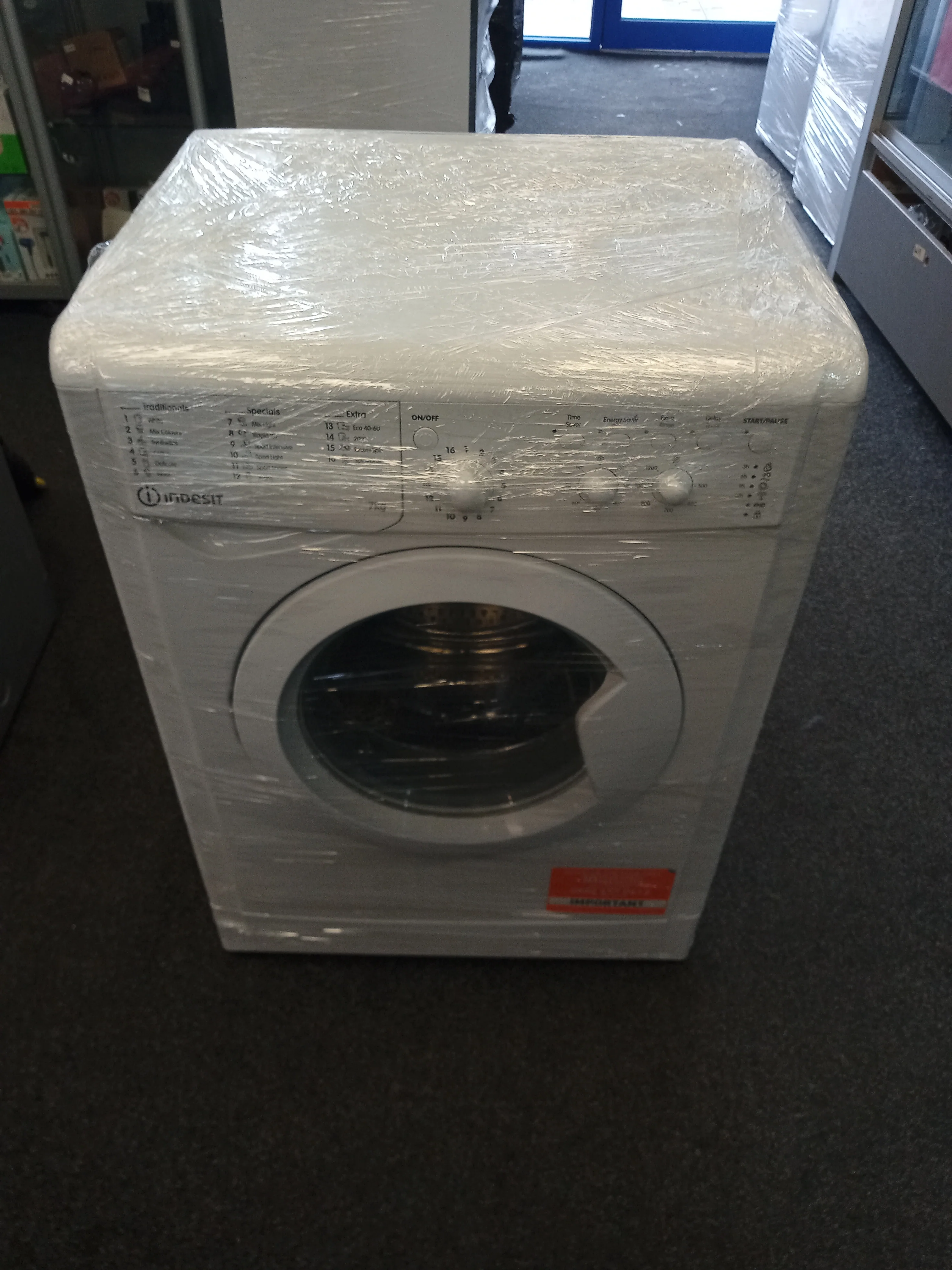Indesit MTWC71252WUK 7kg Washing Machine - Image 2