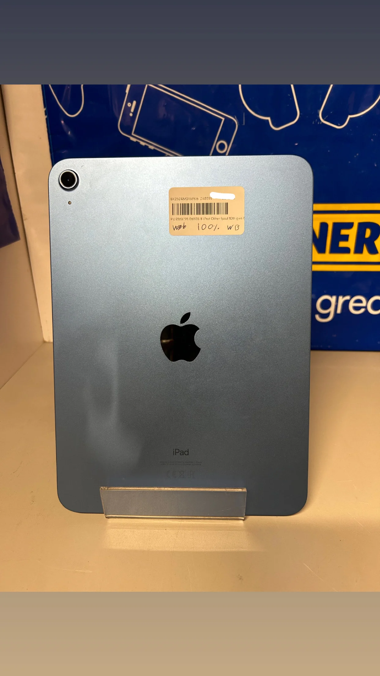 iPad 10th Gen 10.9" 64GB Blue - Image 4