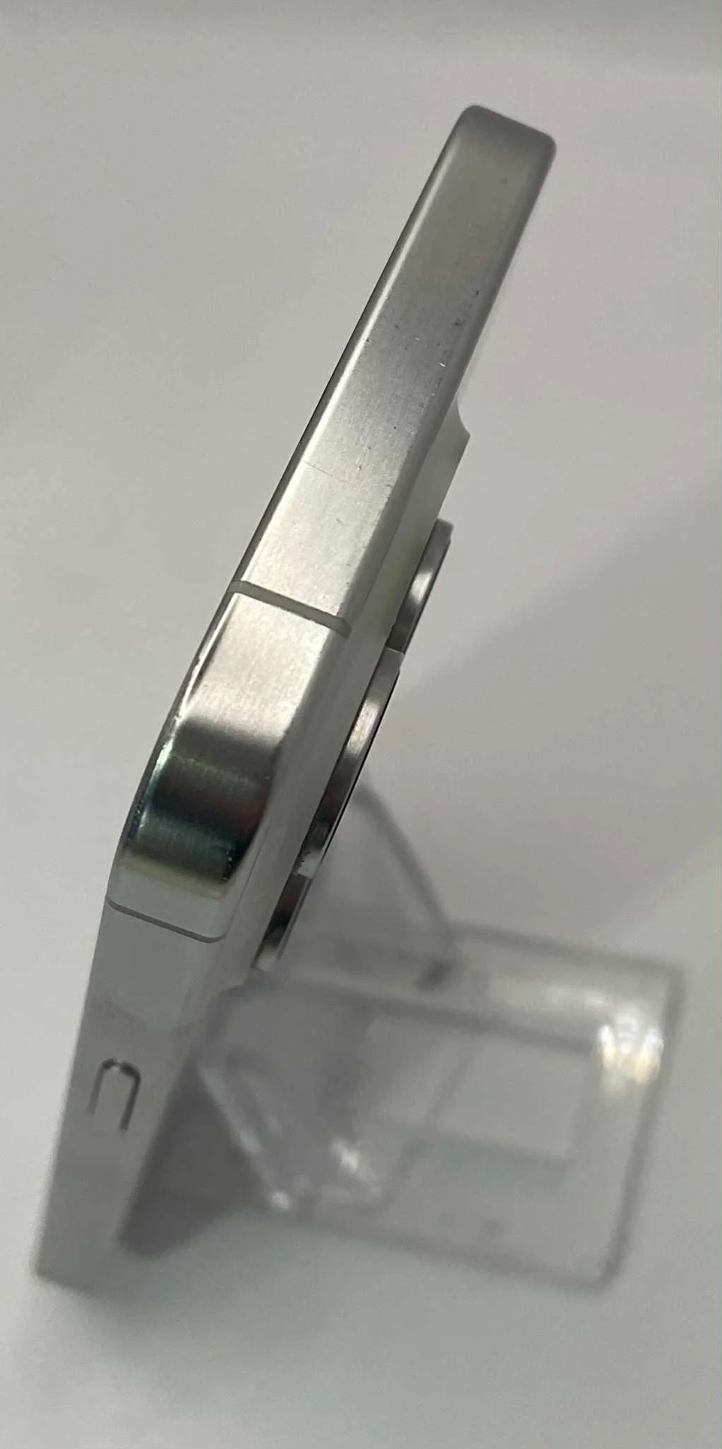 Iphone 15 pro-128gb - Image 4