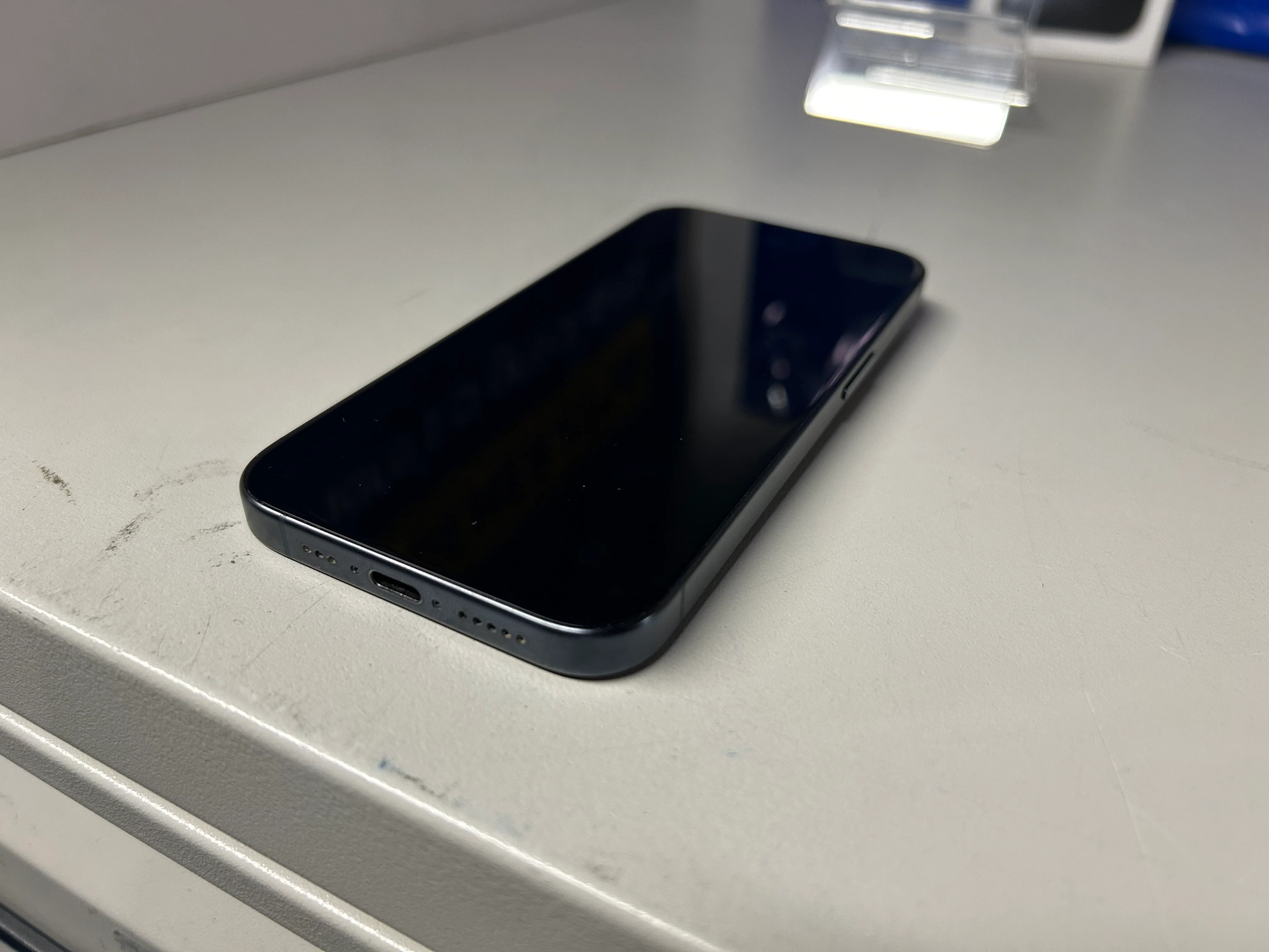iPhone 15 Pro 512GB Blue Titanium - Image 3