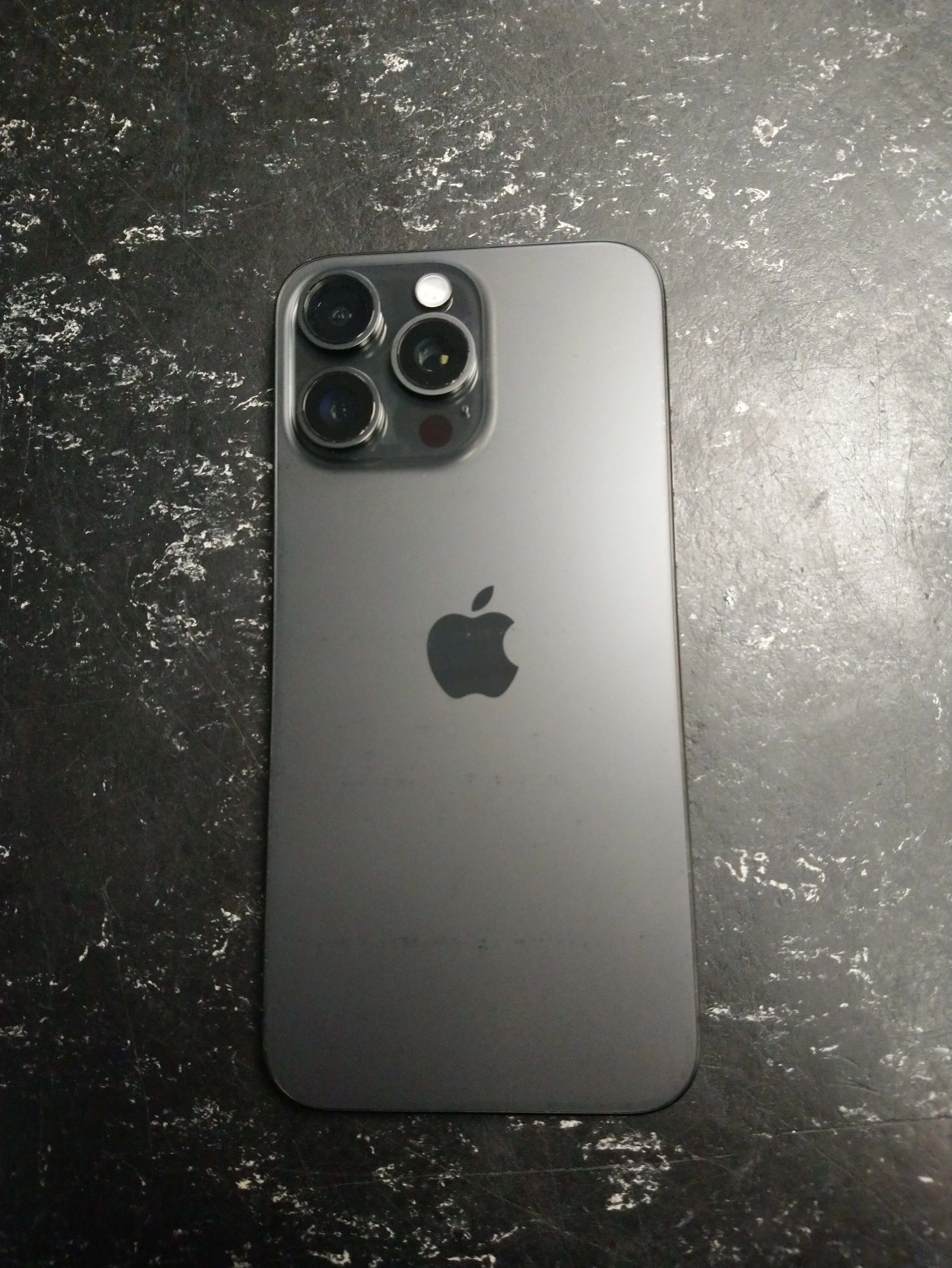 iPhone 15 Pro Max - 256GB - 84% Battery Health- Unlocked - Image 4