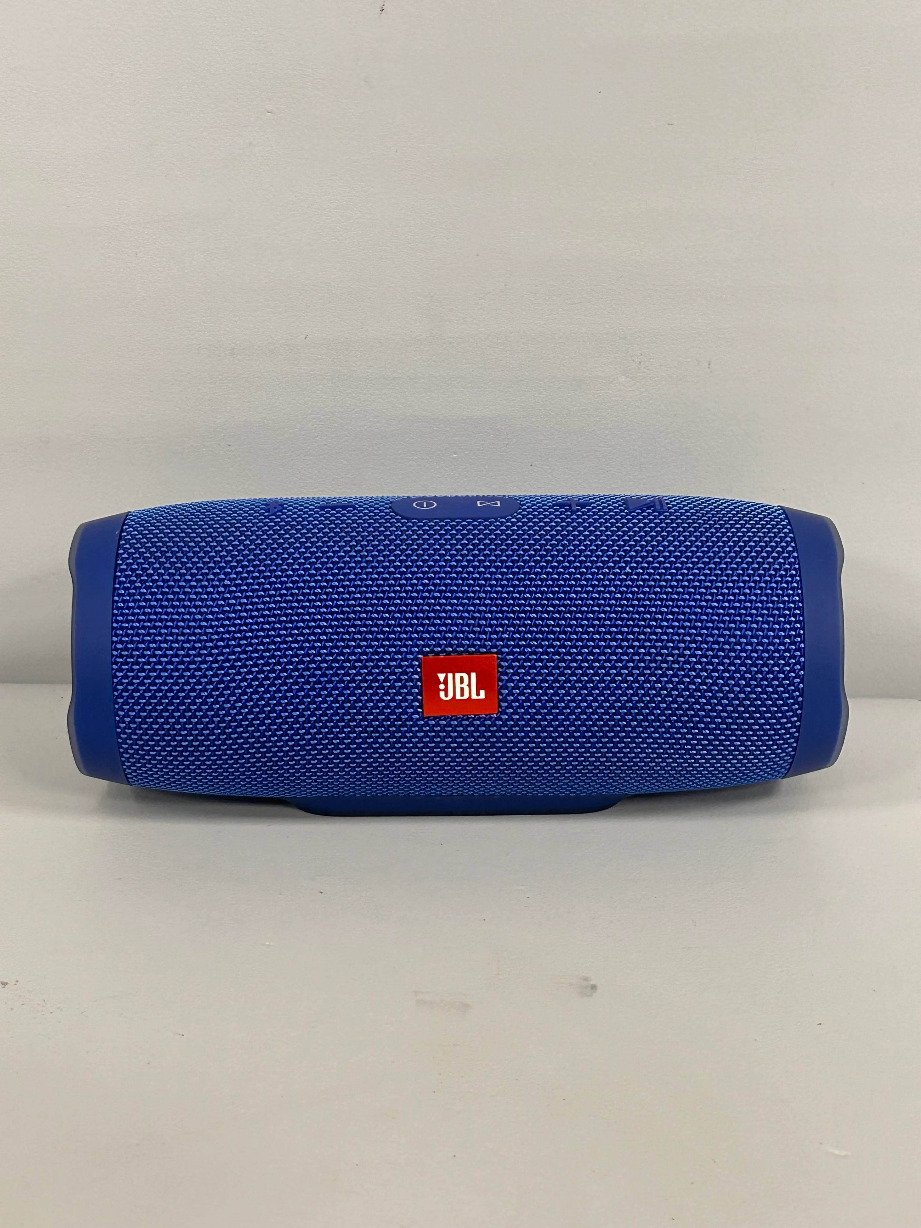 JBL Charge3 Water proof bluetooth speaker - Image 2