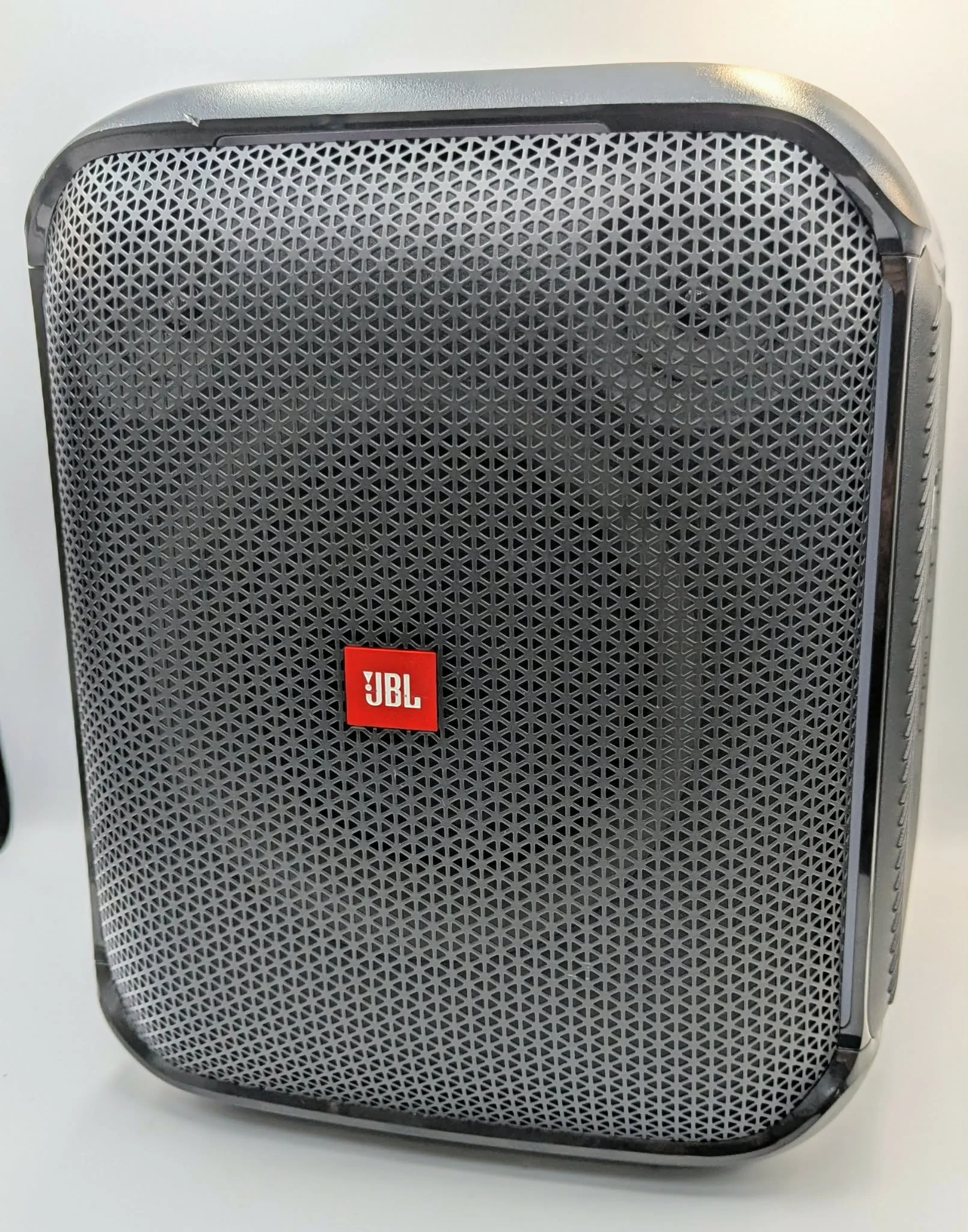 JBL Partybox Encore Essential Bluetooth Speaker unboxed