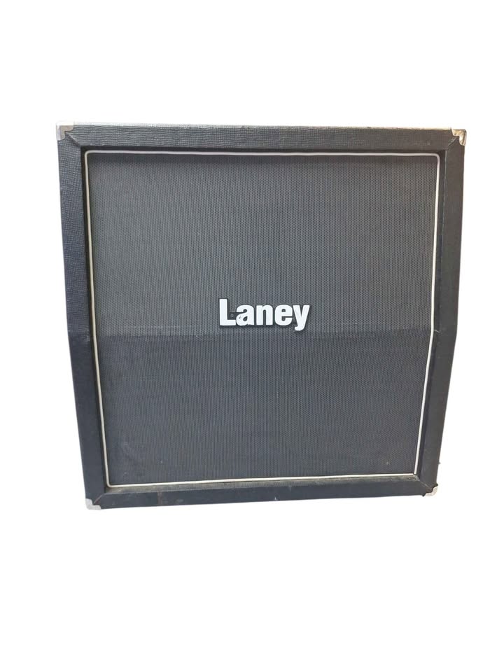 Laney LV412A 280W 4x12" Angled Speaker Cabinet