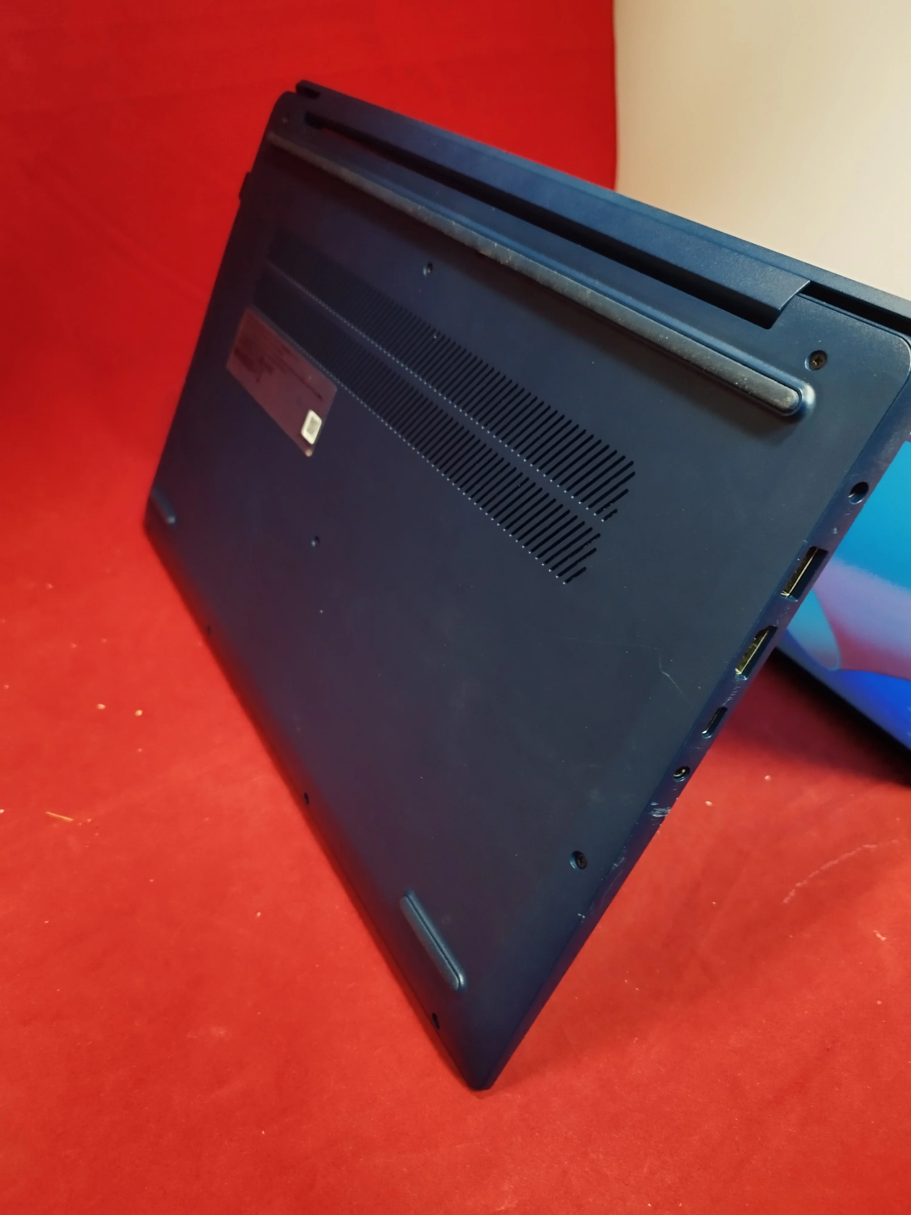 Lenovo IdeaPad Slim 3 15.6" Laptop - Blue - Image 5