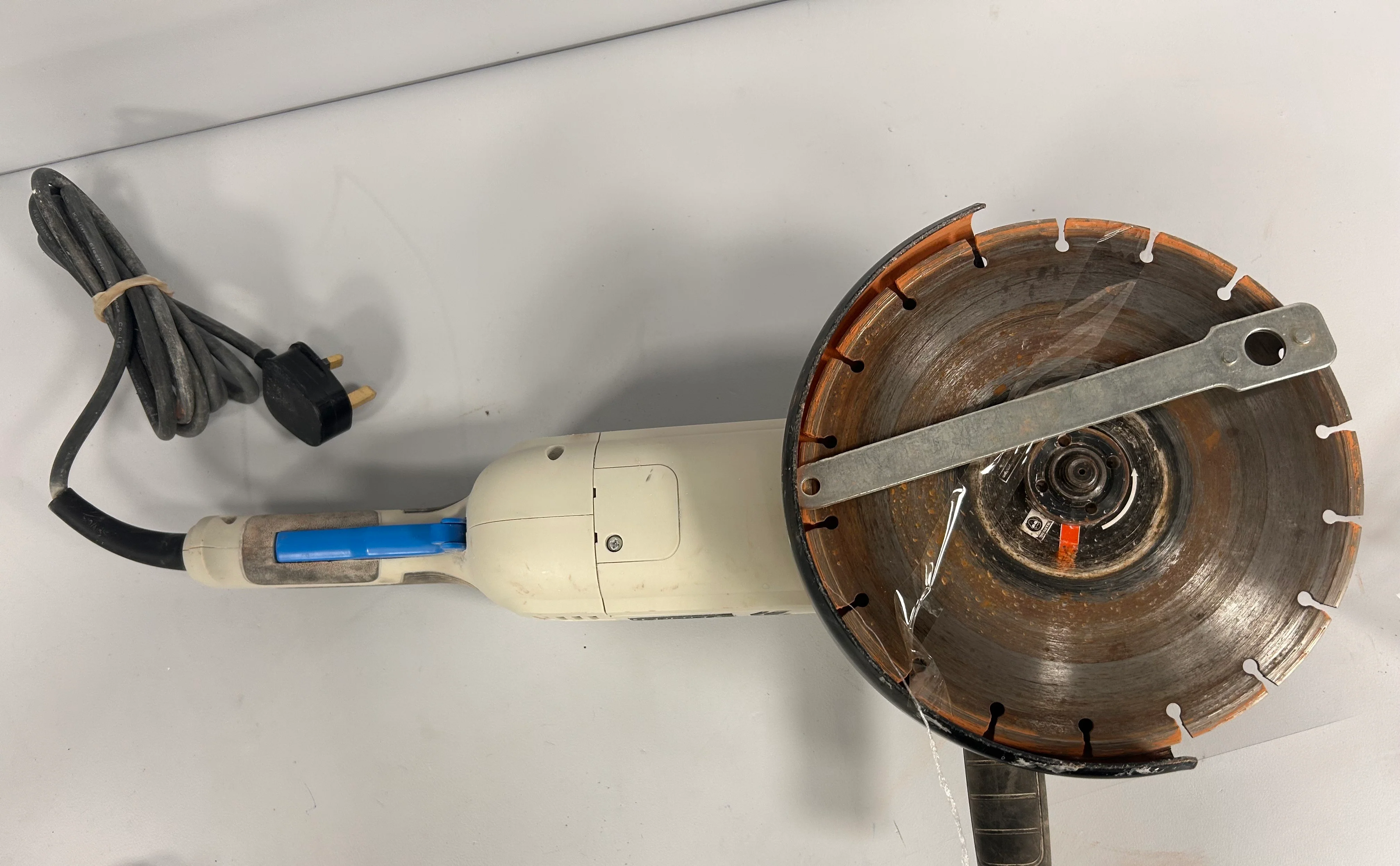 Mac Allister Angle Grinder - Image 4