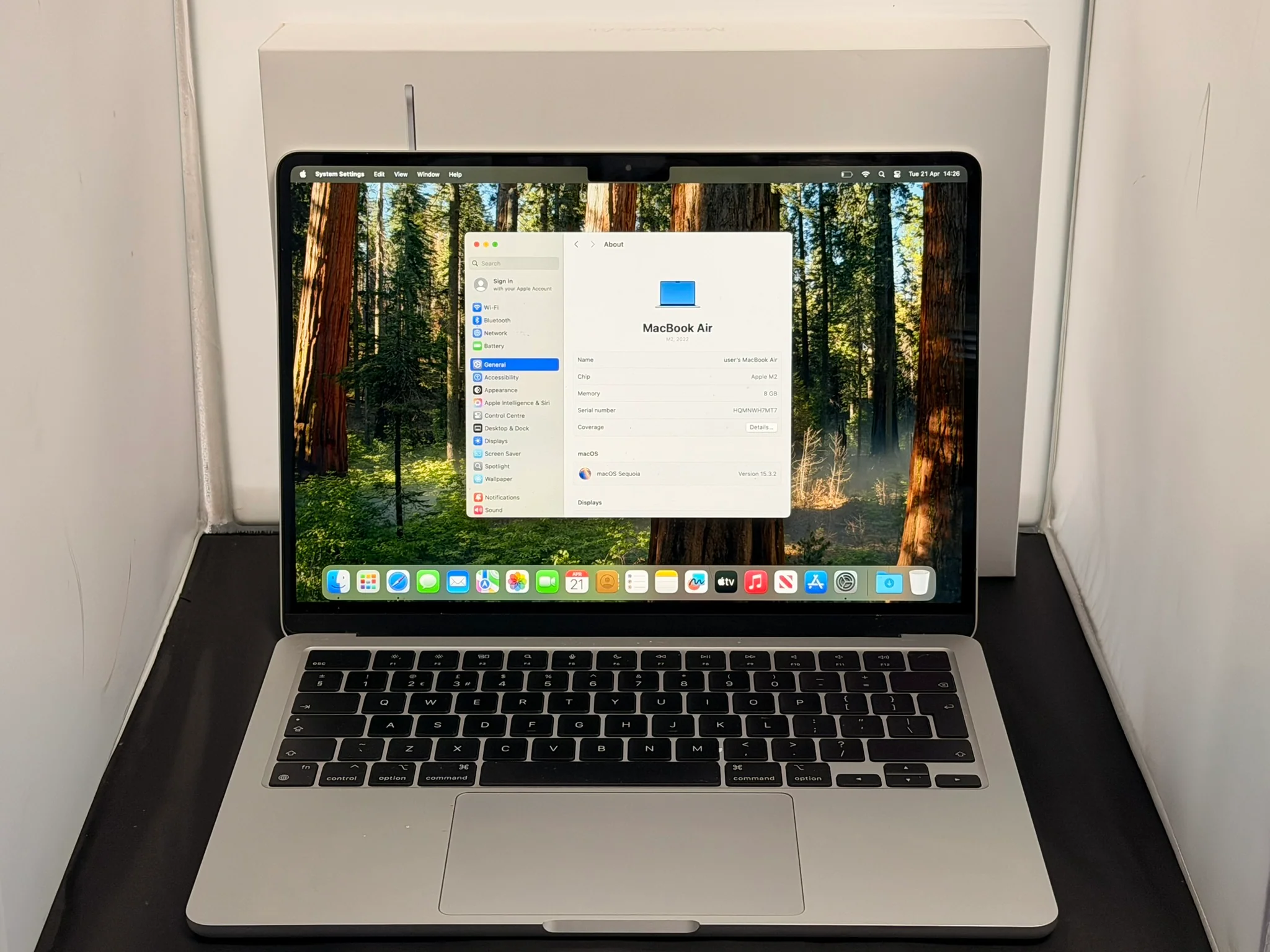 MacBook Air 14,2/M2 (8-CPU 8-GPU)/8GB Ram/256GB SSD/13" 2022