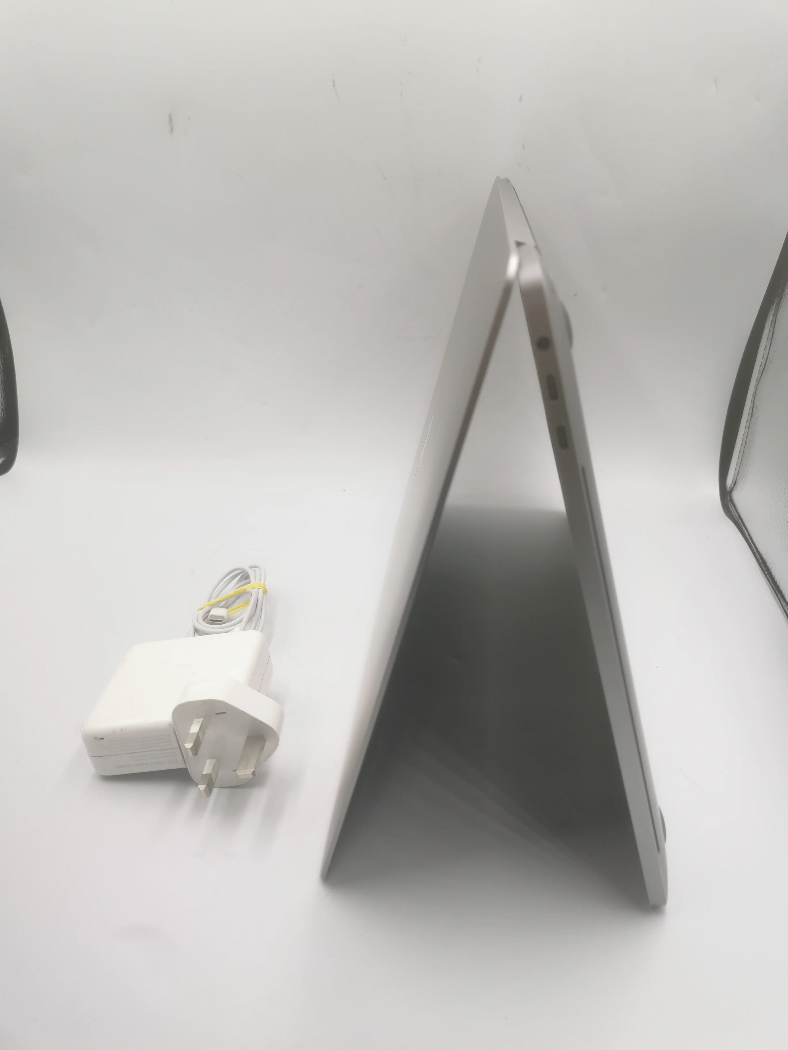 MacBook Pro 16,1 i7-9750H 64GB 1TB SSD 5500M 8GB 16" screen SG - Image 3