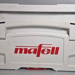 Mafell A10M Cordless Drill Driver with box, 2 batteries, charger and angled chuck (missing 1 chuck) - Image 2