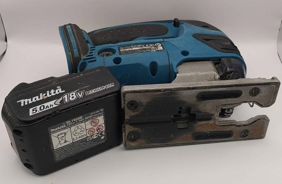 Makita BL1850B 18v jigsaw with 5.0AH li-on battery (No Charger) unboxed - Image 4