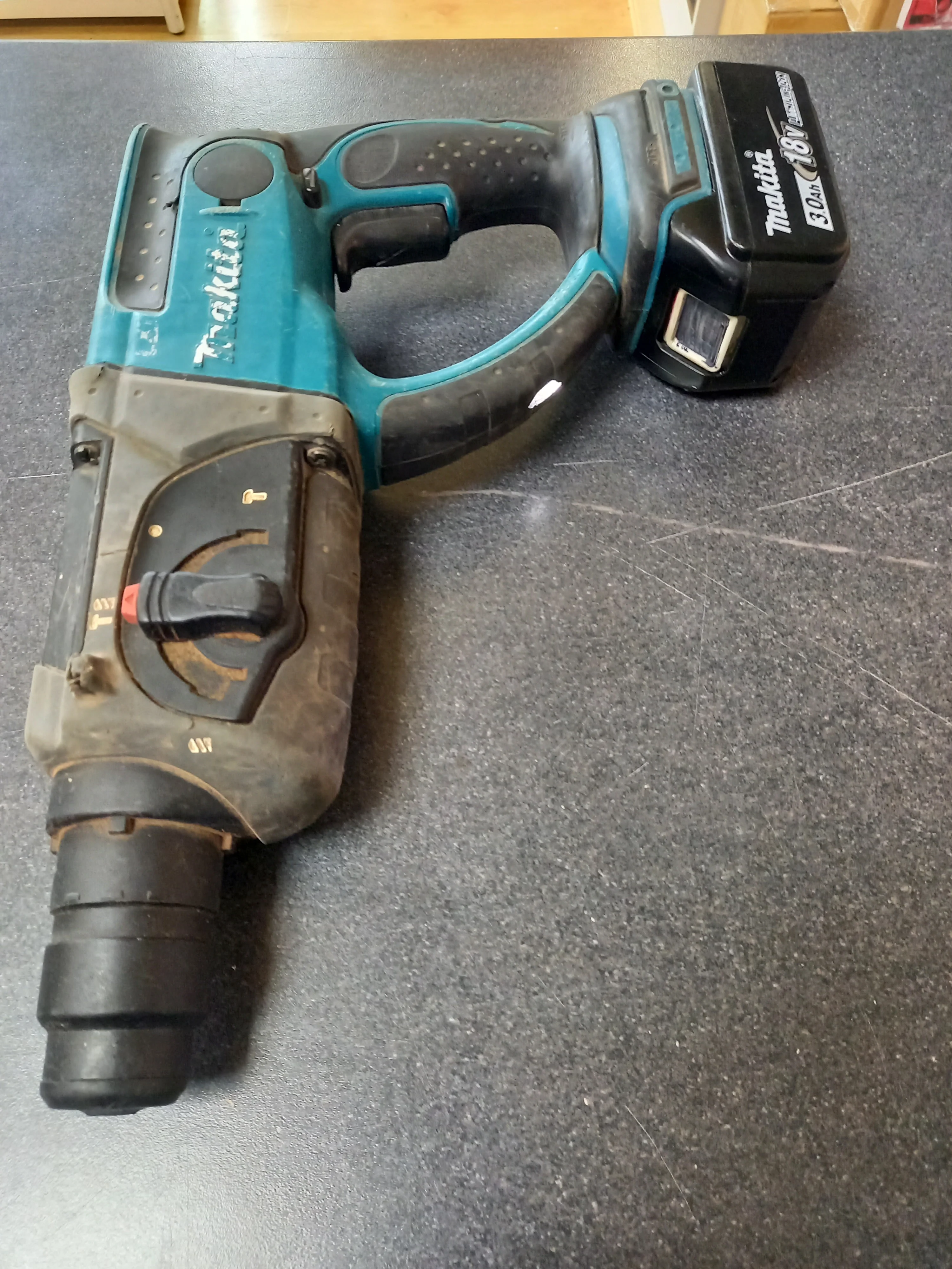 Makita Hammer Drill - Image 2