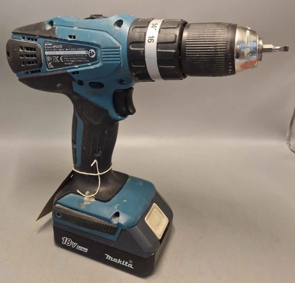 Makita HP457D 18V Cordless Li-ion Combi Drill With Genuine 2ah Battery Used - Image 2