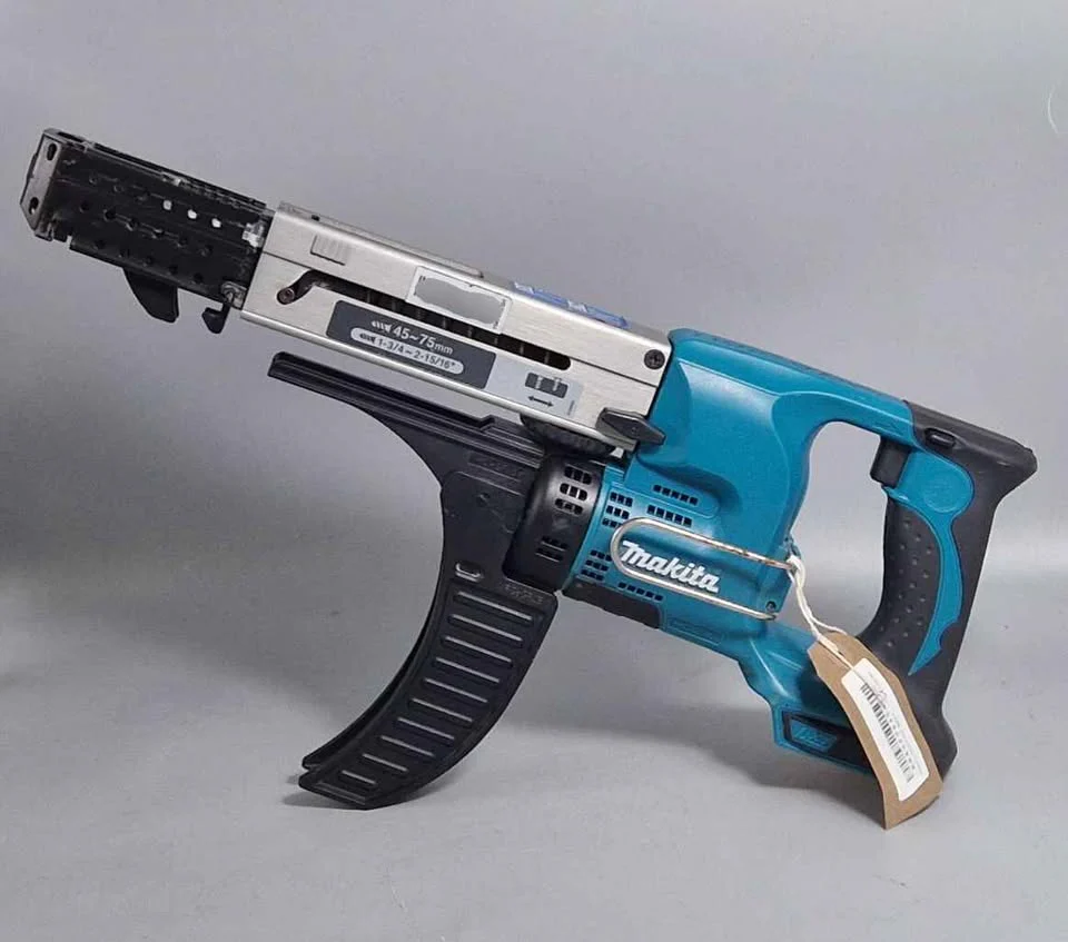 Makita LXT Auto-Feed cordless screwdriver 18v + 5.0Ah battery and charger
