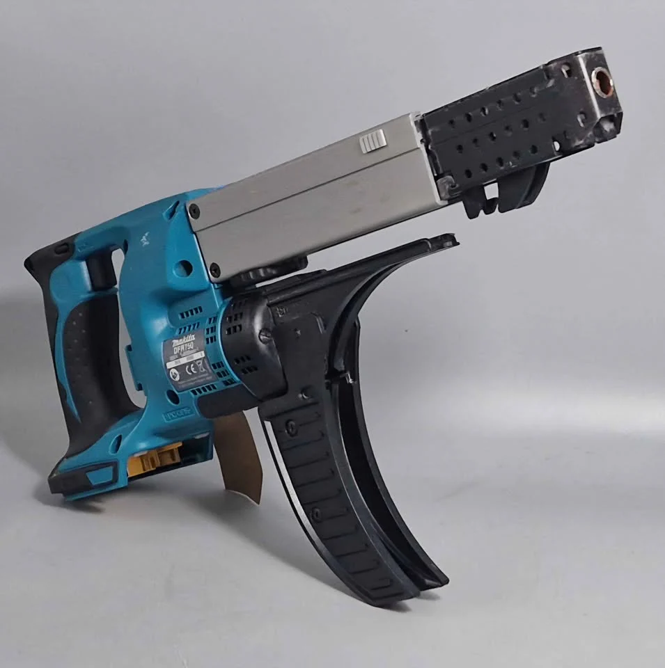 Makita LXT Auto-Feed cordless screwdriver 18v + 5.0Ah battery and charger - Image 2