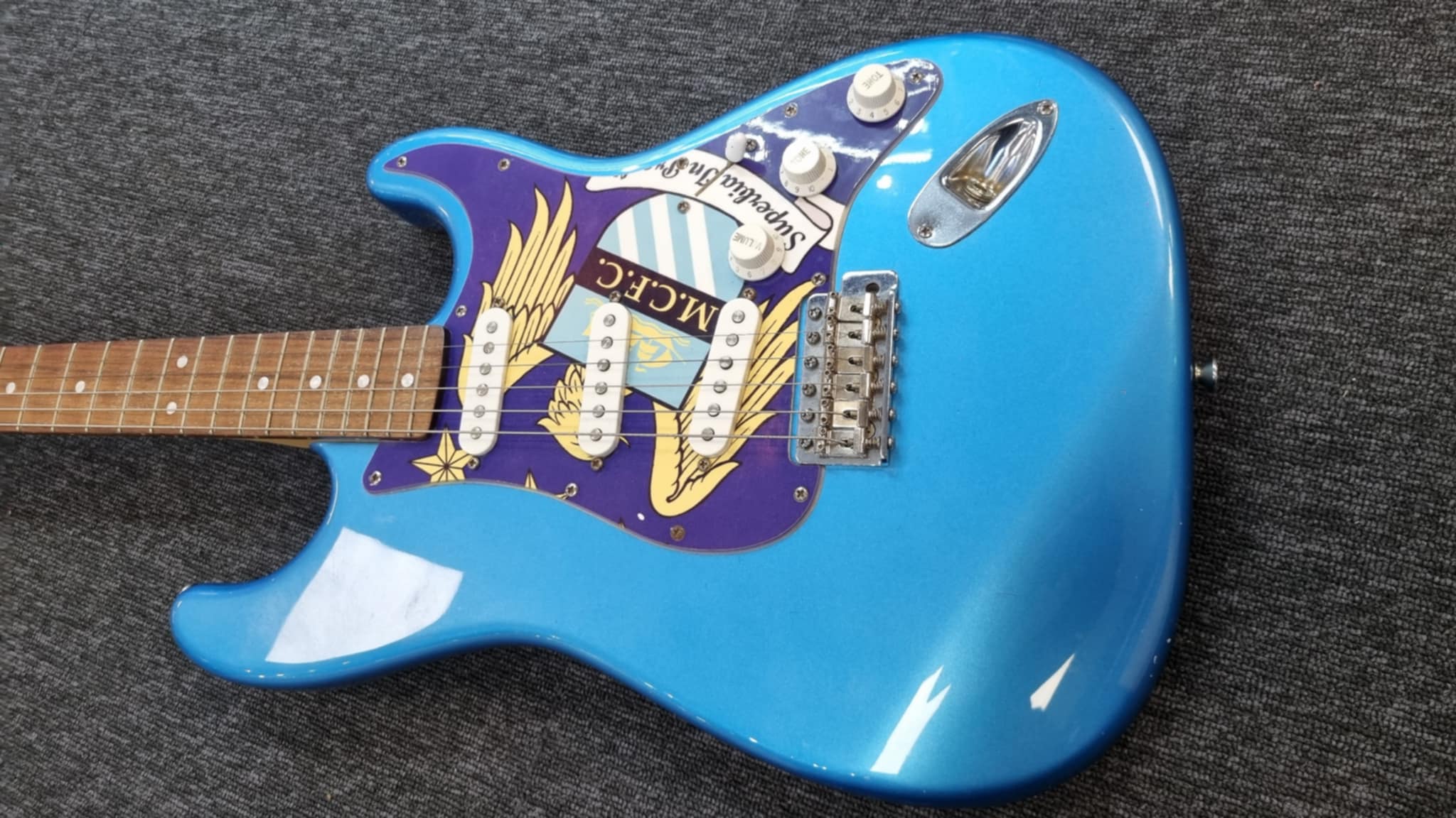Manchester City F.C. Electric Guitar - Image 2