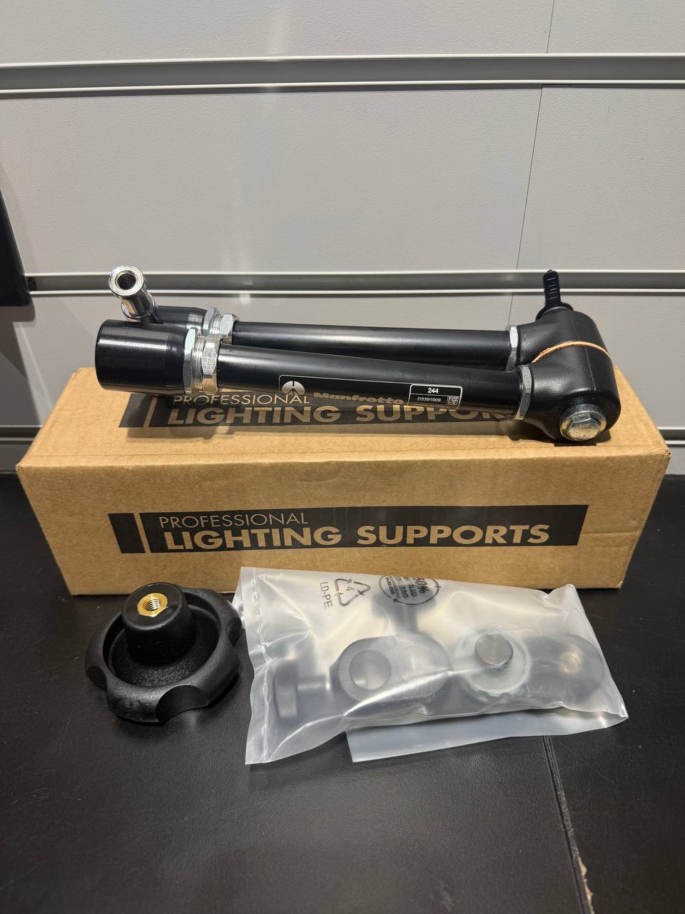 Manfrotto Variable Friction Arm 244 Professional Lighting Support