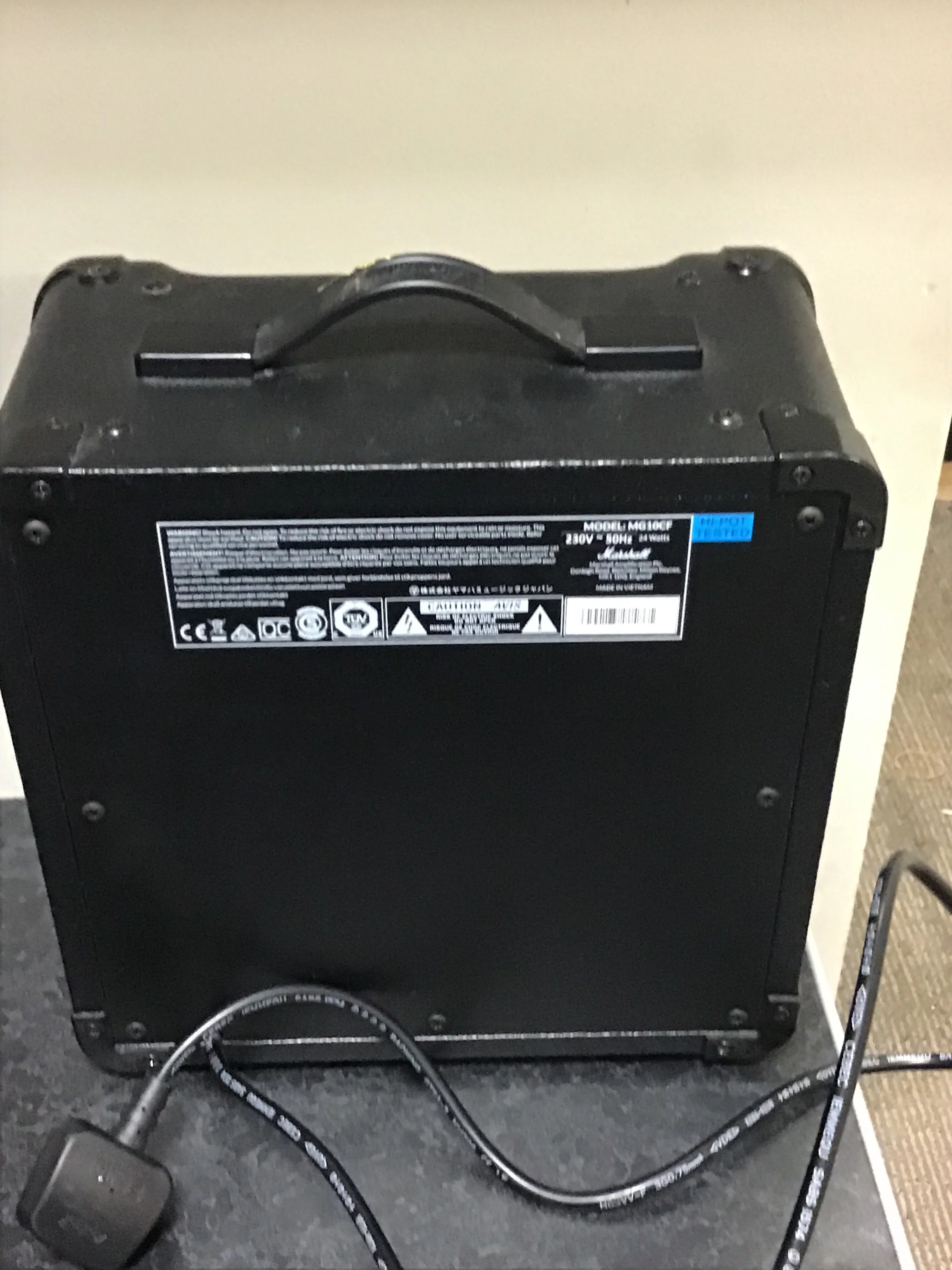 Marshall MG10 Amp - Image 4