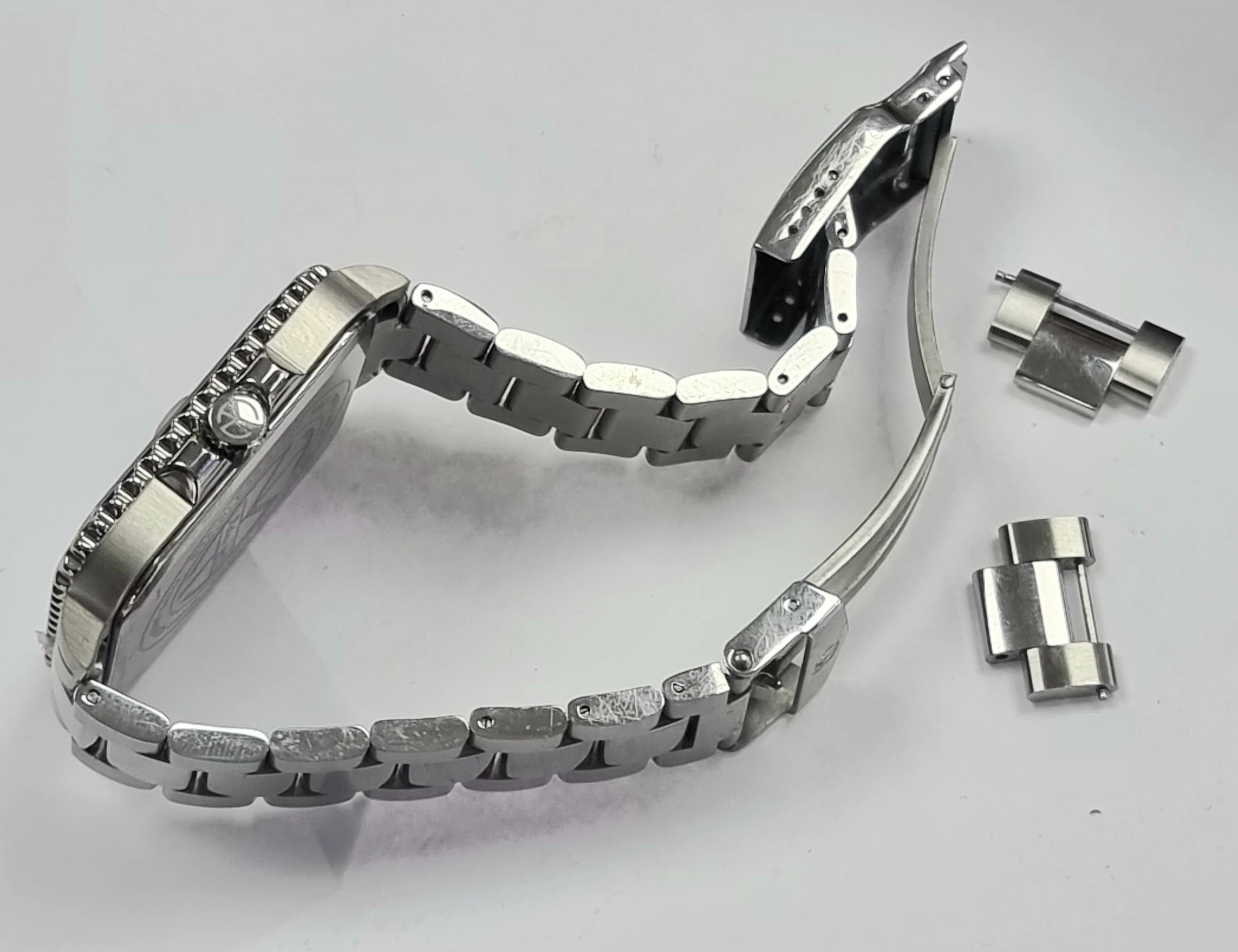 Mathey Tissot square quartz watch - Image 4