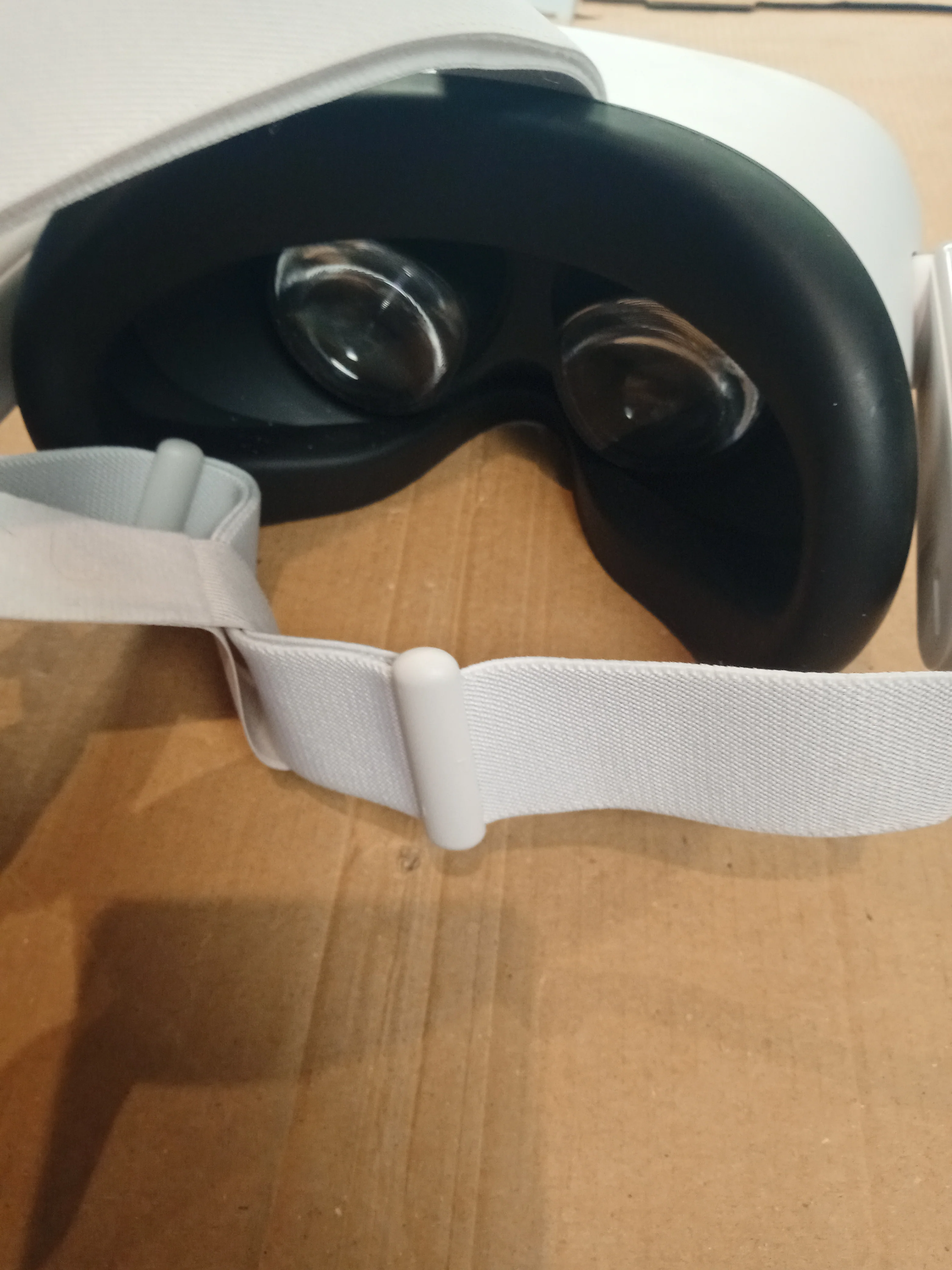 Meta Oculus Quest 2 VR Headset 256GB - Image 3